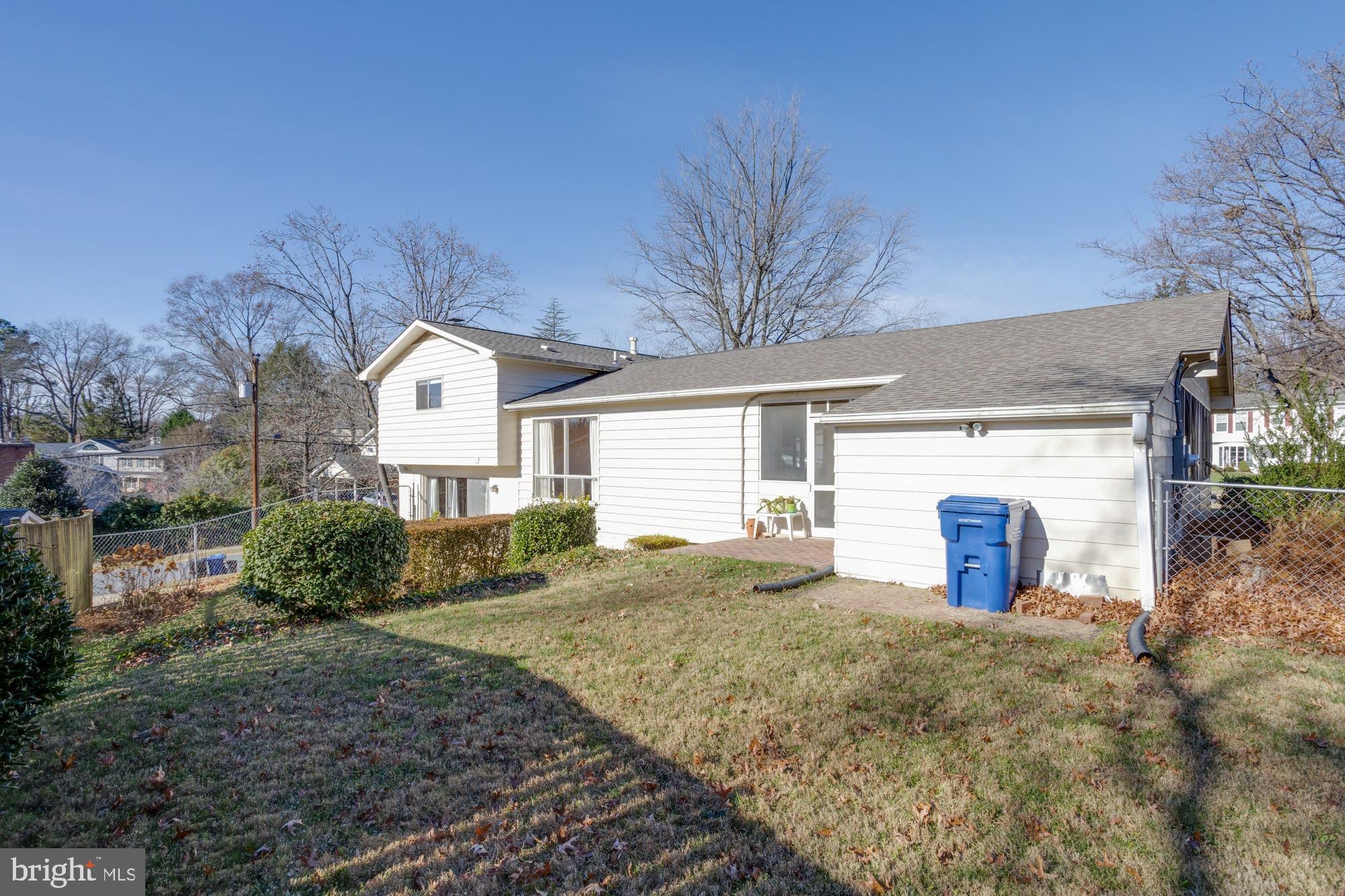 CANTERBURY WOODS - Residential