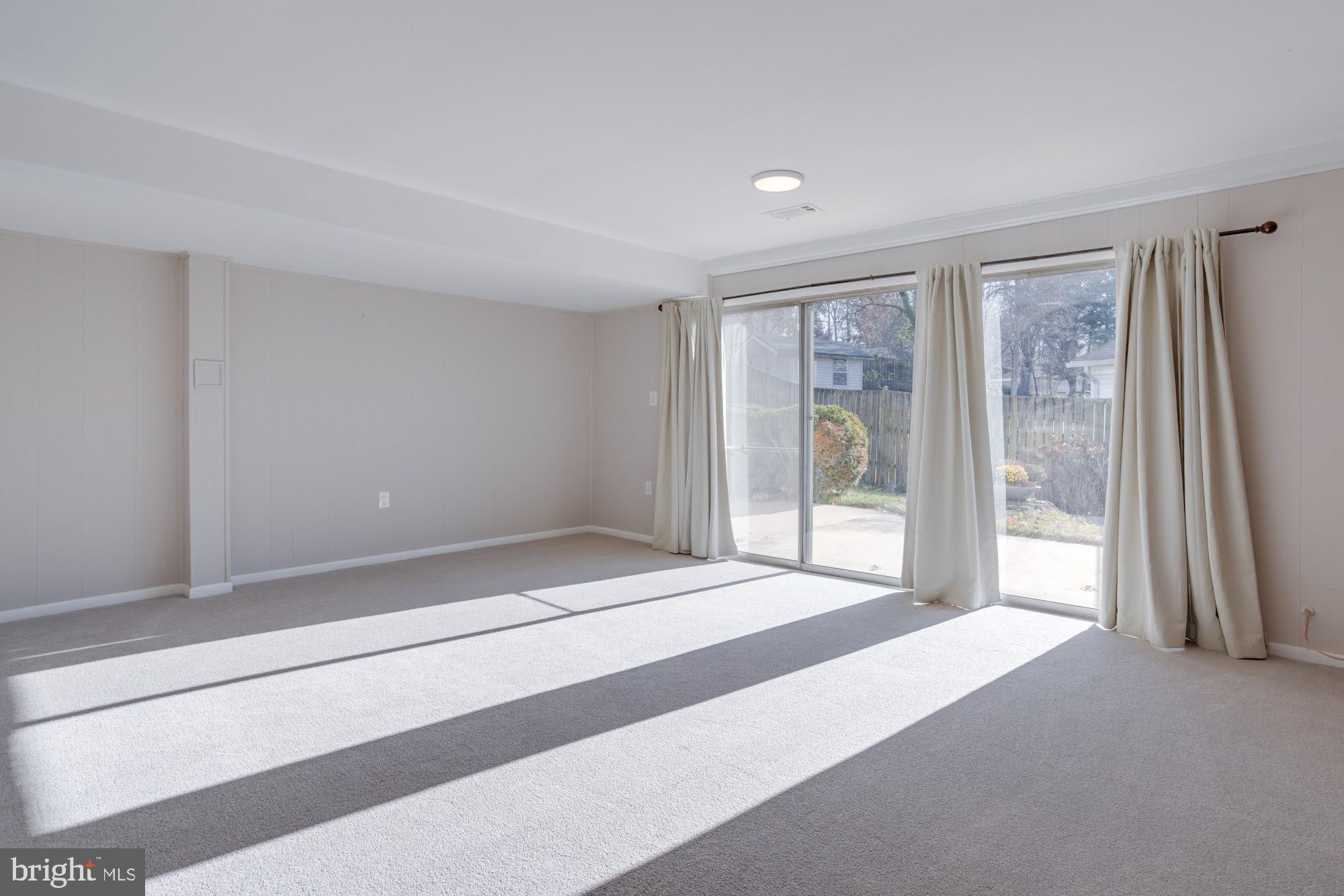 CANTERBURY WOODS - Residential