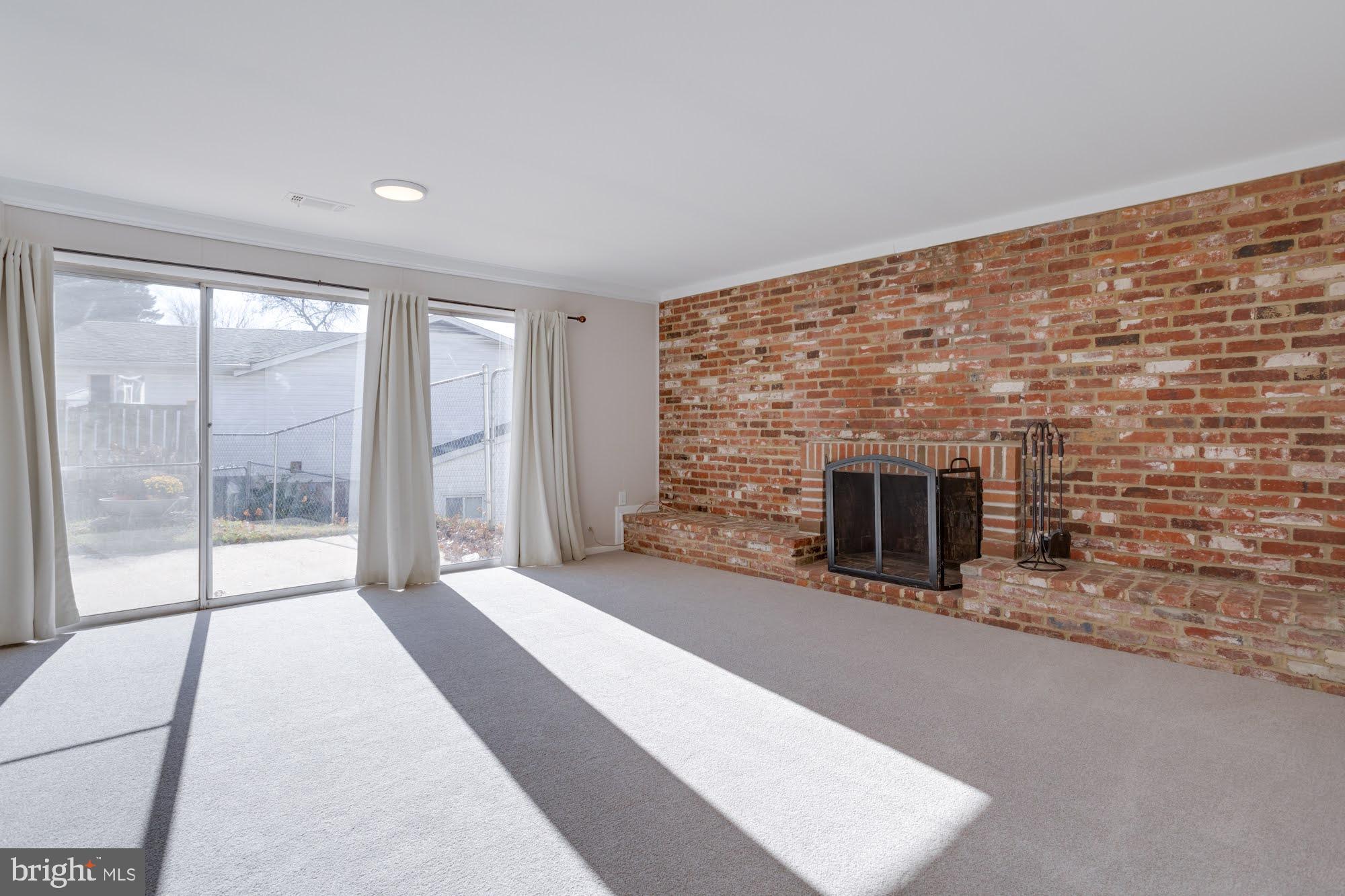 CANTERBURY WOODS - Residential