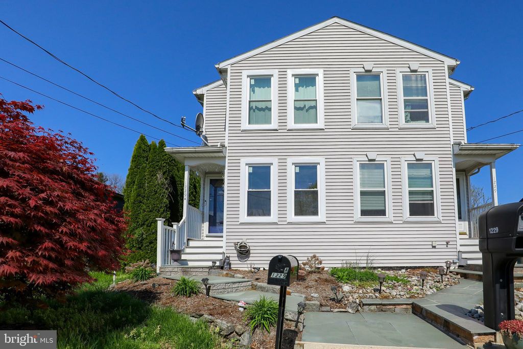Photo of 1229-A SAINT JOSEPH ST, LANCASTER, PA 17603 (MLS # PALA2033658)