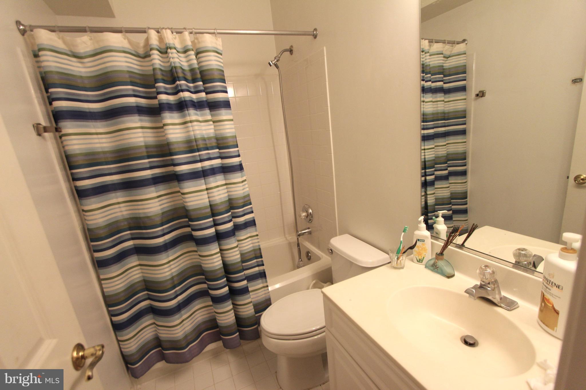 WOLFTRAP VALE - Residential Lease