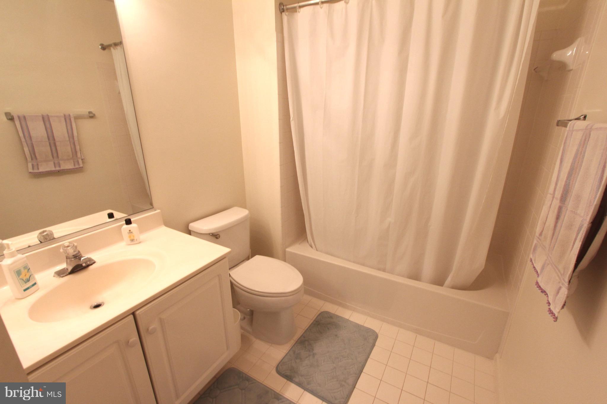 WOLFTRAP VALE - Residential Lease