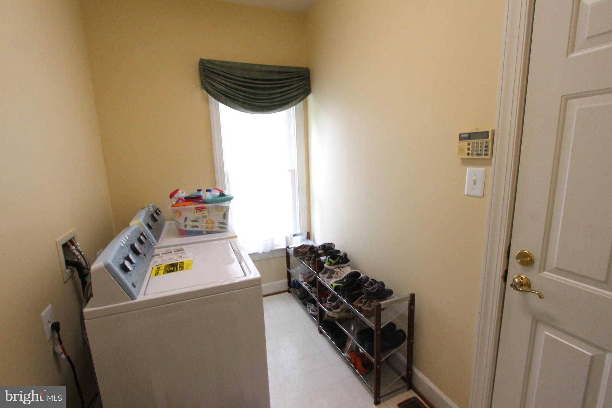 WOLFTRAP VALE - Residential Lease