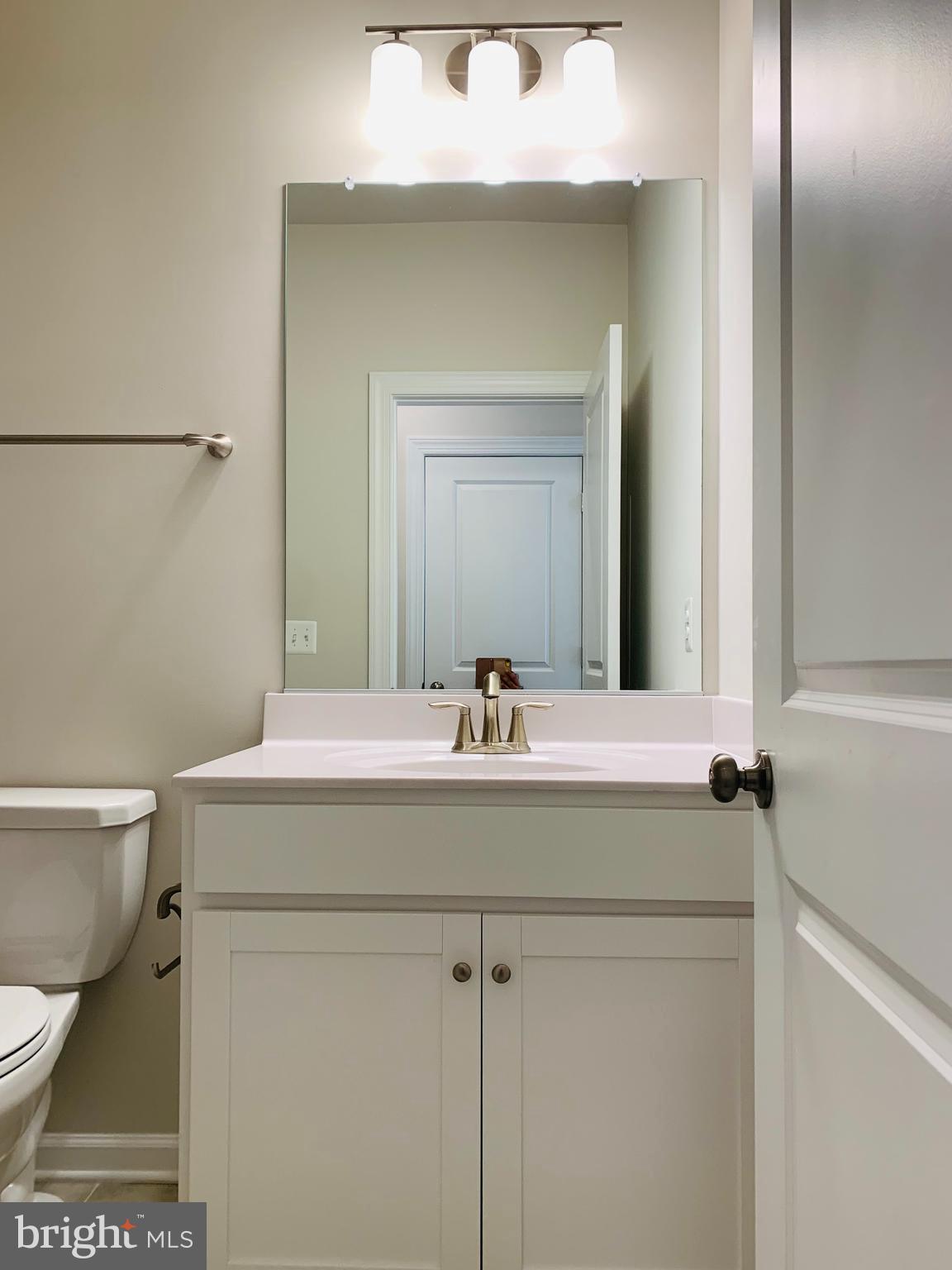 METRO WALK AT MOOREFIELD STATION - Residential Lease