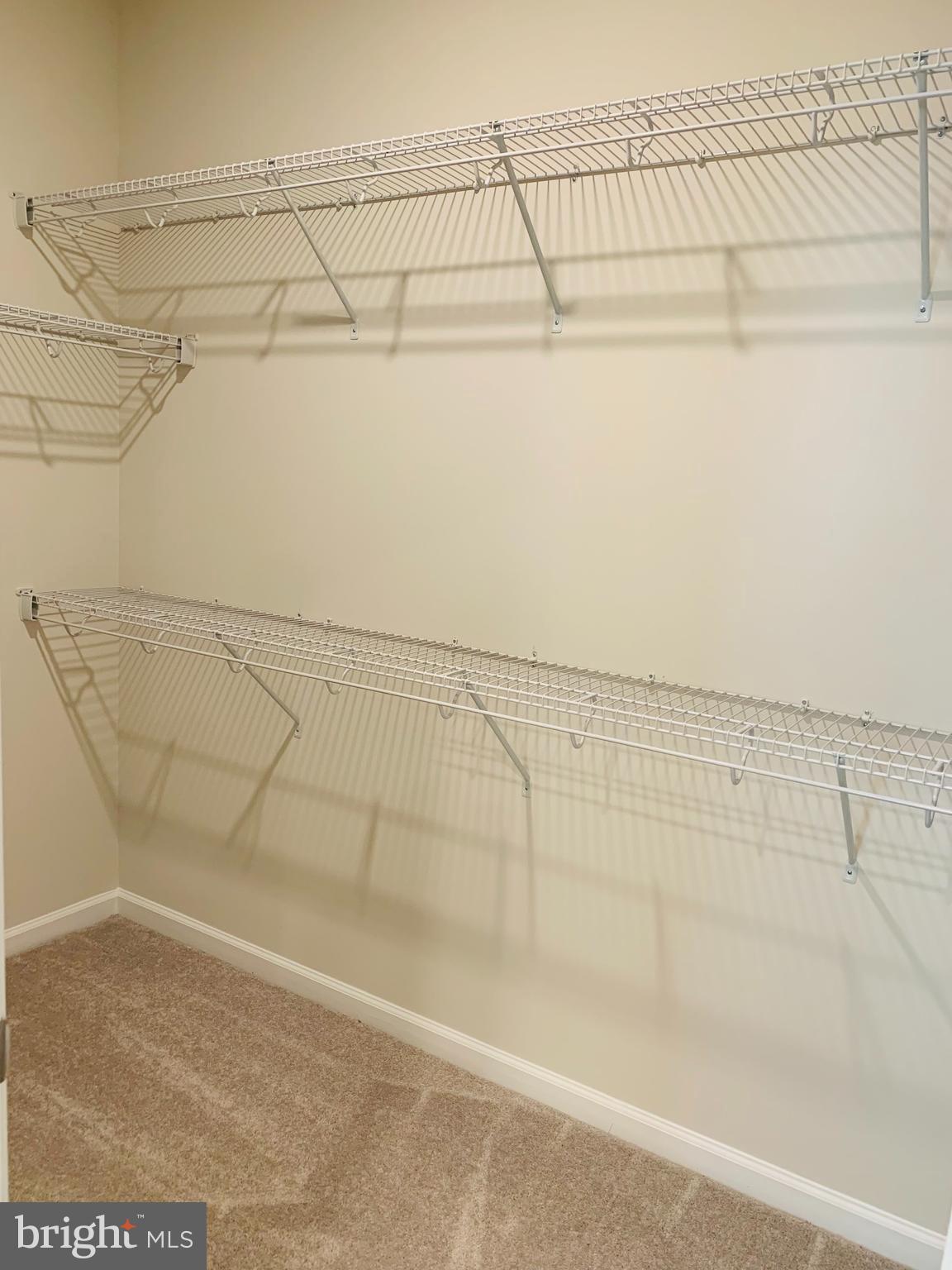 METRO WALK AT MOOREFIELD STATION - Residential Lease