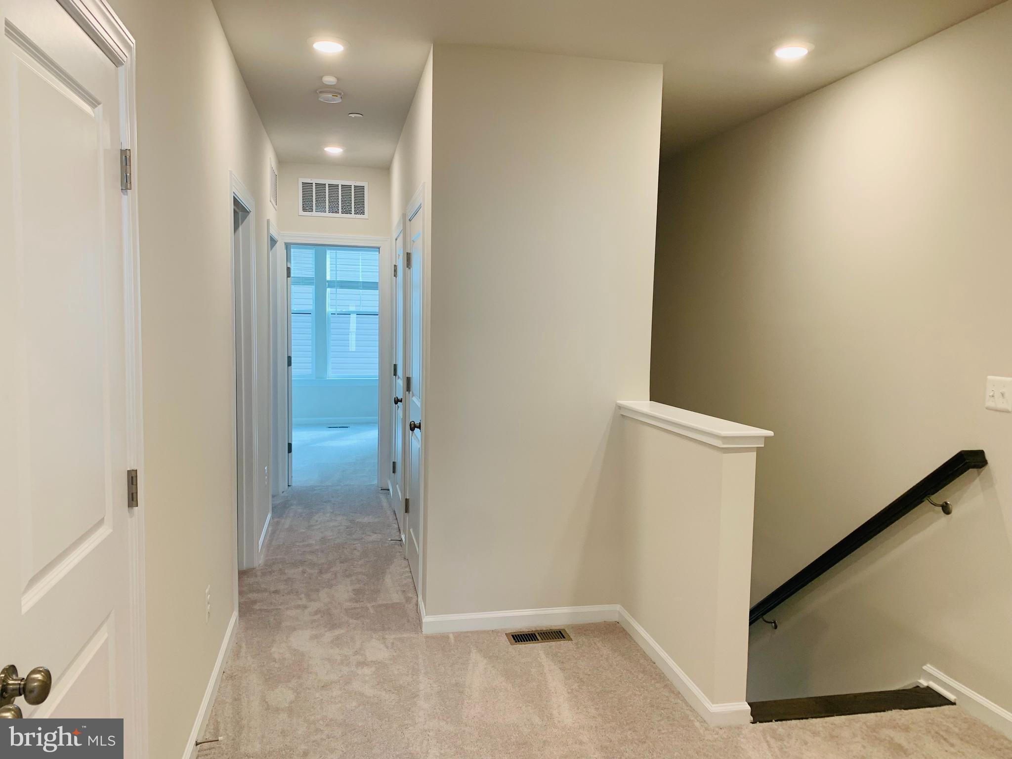 METRO WALK AT MOOREFIELD STATION - Residential Lease