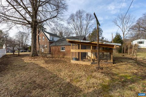 A home in WAYNESBORO