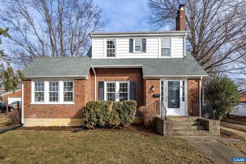 A home in WAYNESBORO