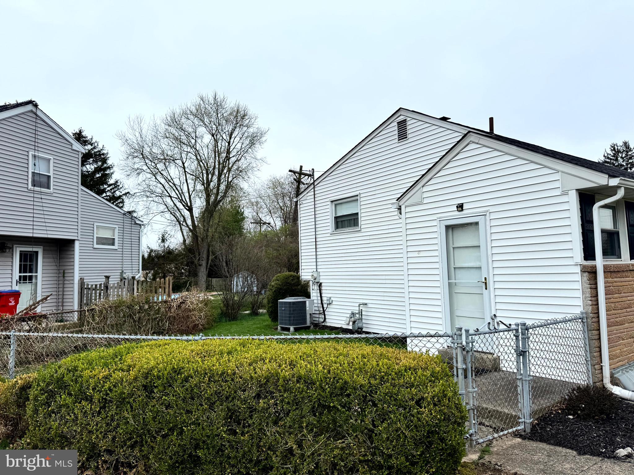 WARMINSTER VIL - Residential