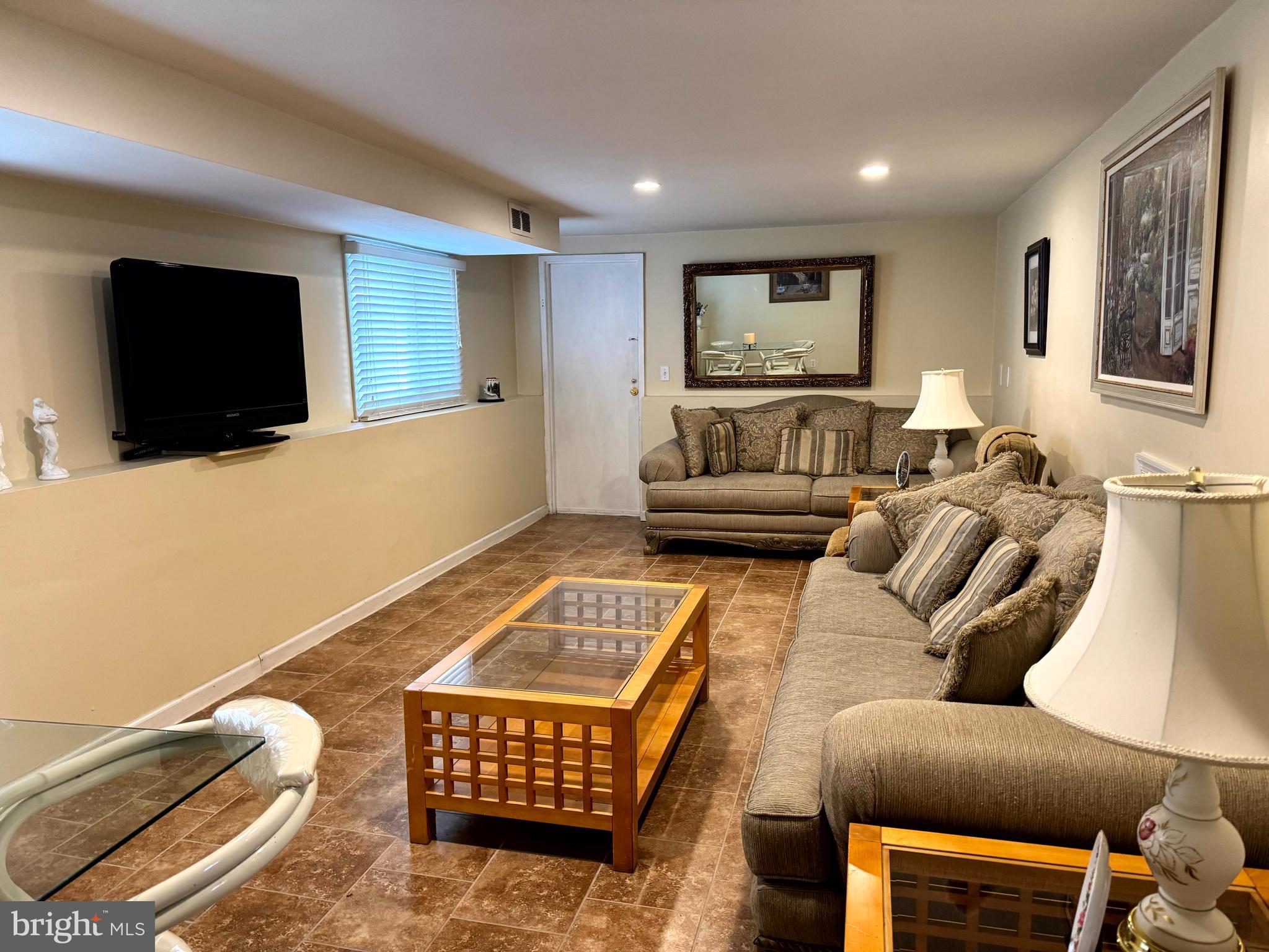 WARMINSTER VIL - Residential