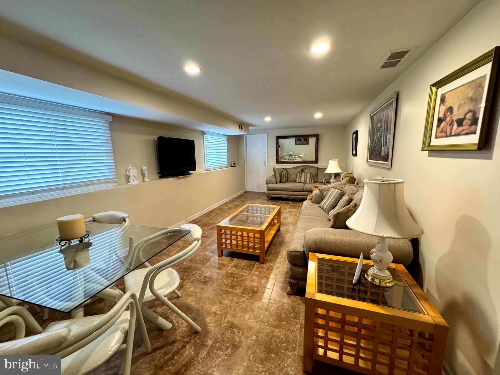 WARMINSTER VIL - Residential