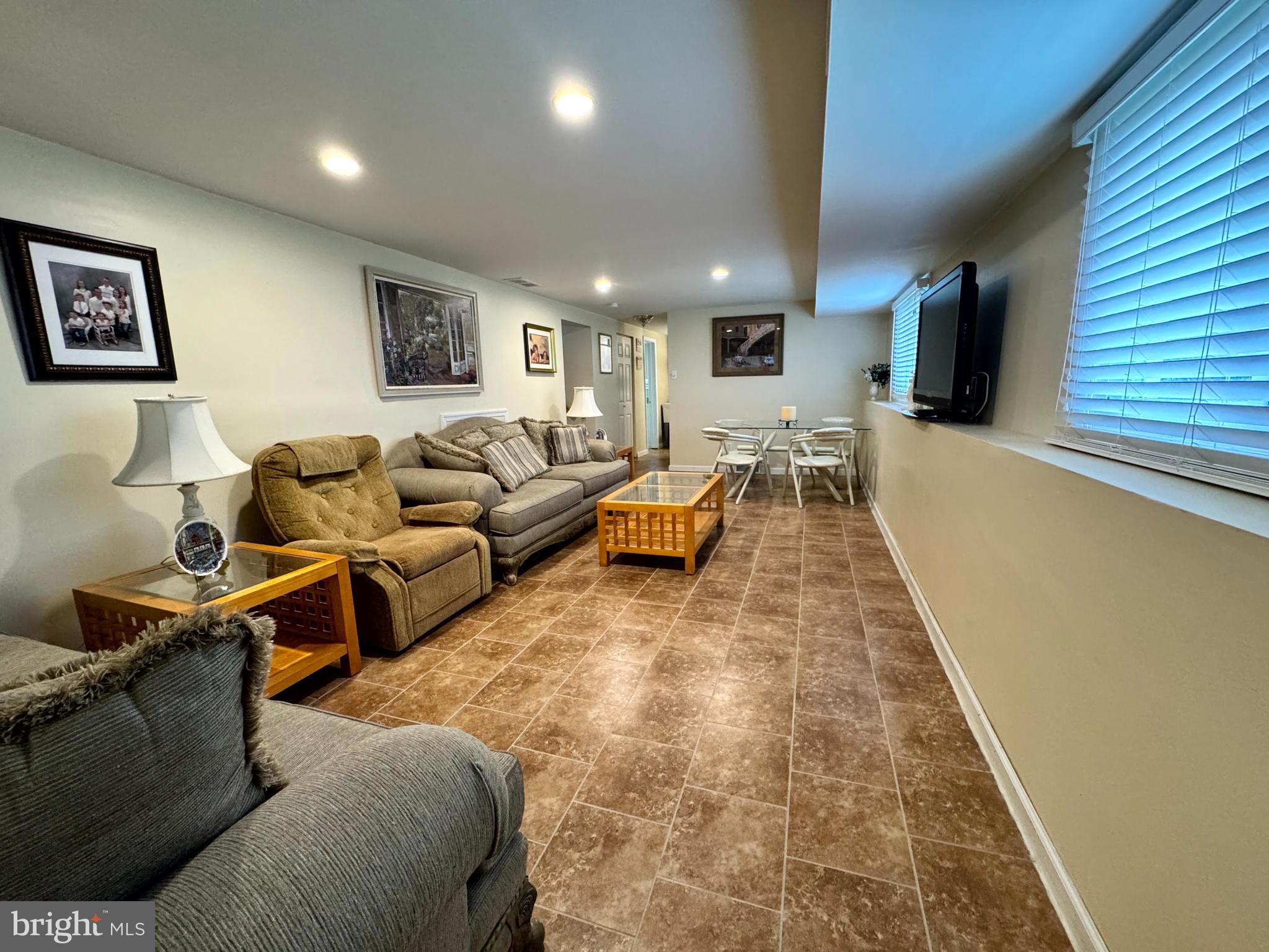 WARMINSTER VIL - Residential