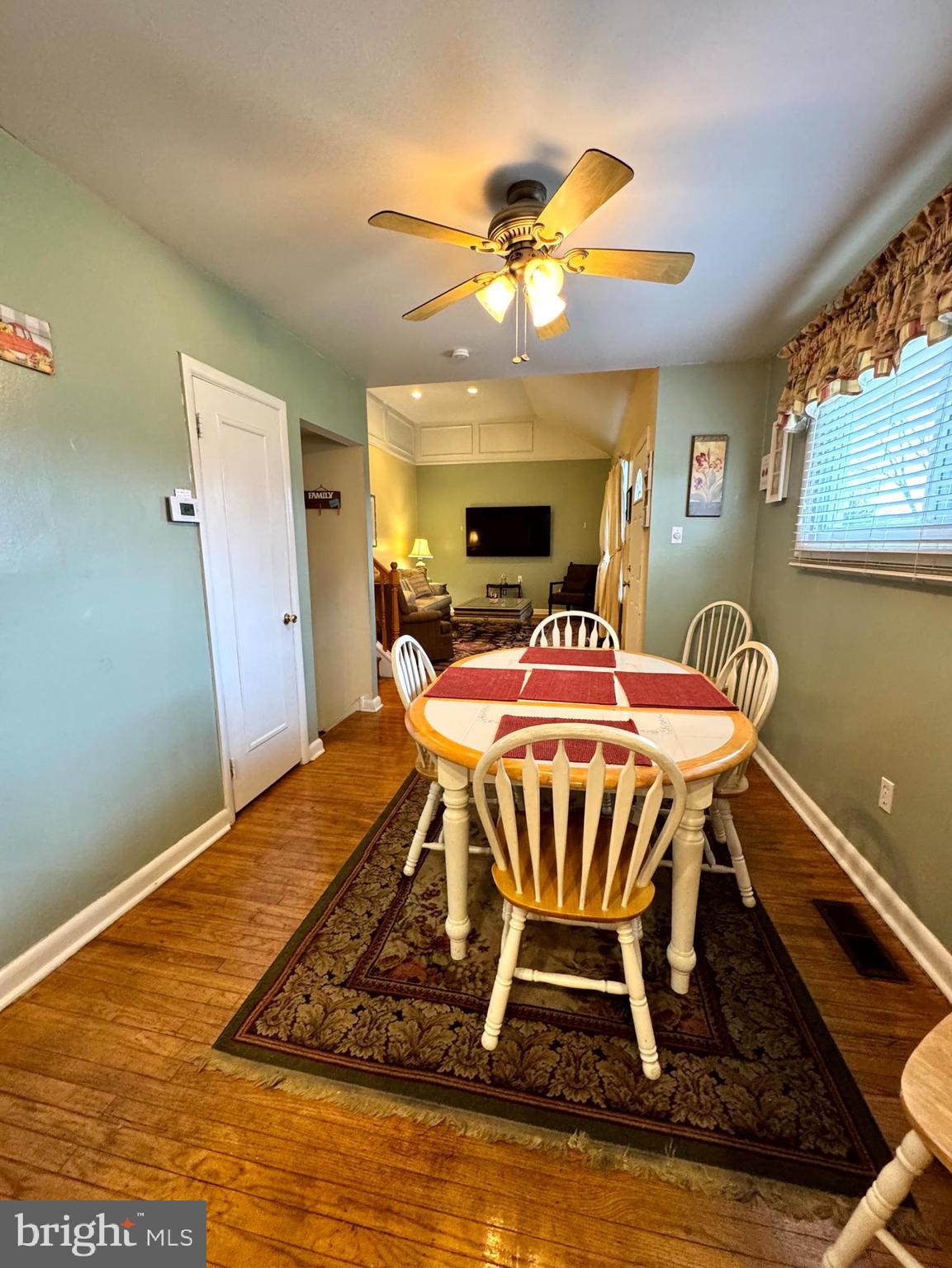 WARMINSTER VIL - Residential