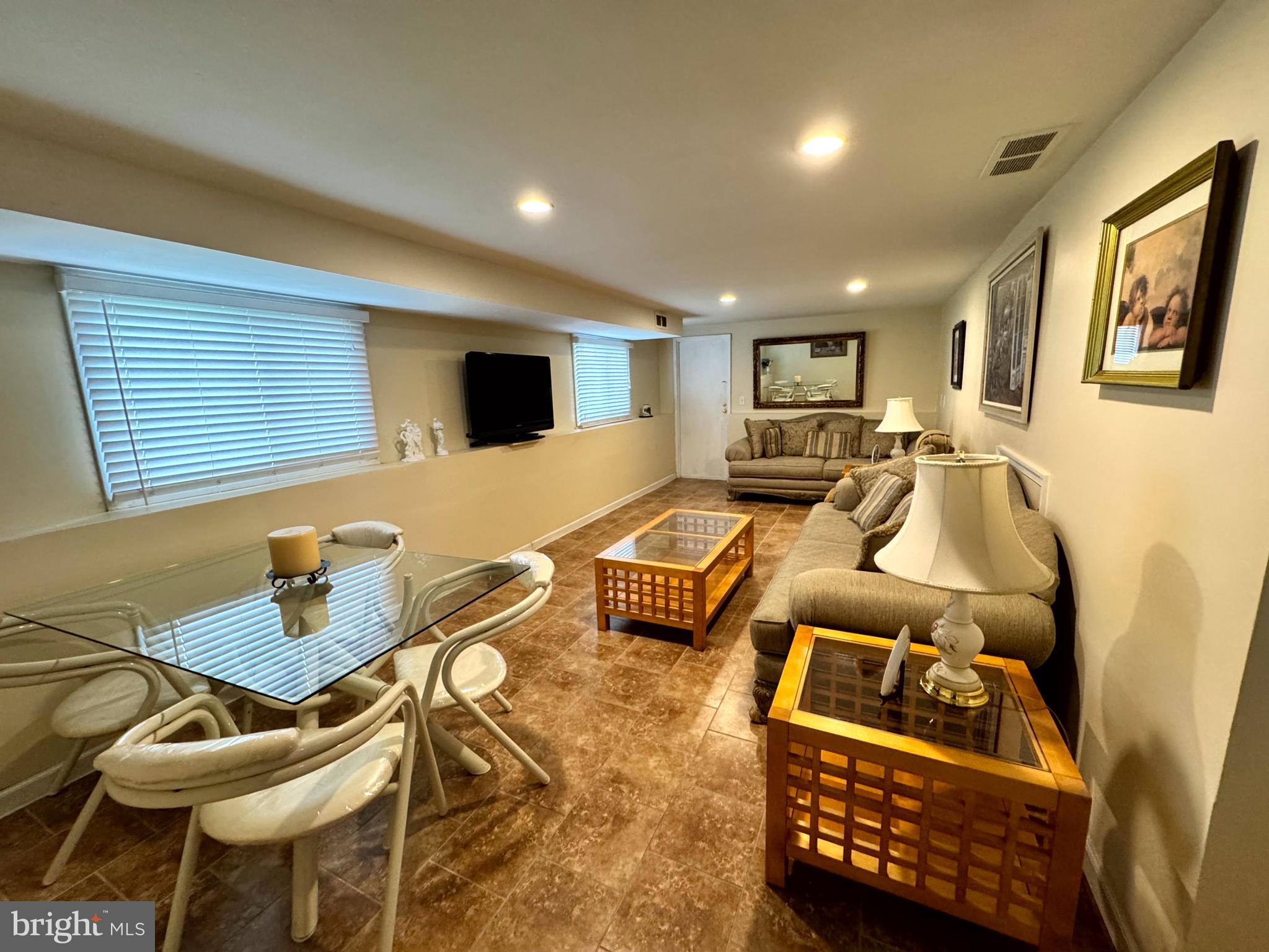 WARMINSTER VIL - Residential