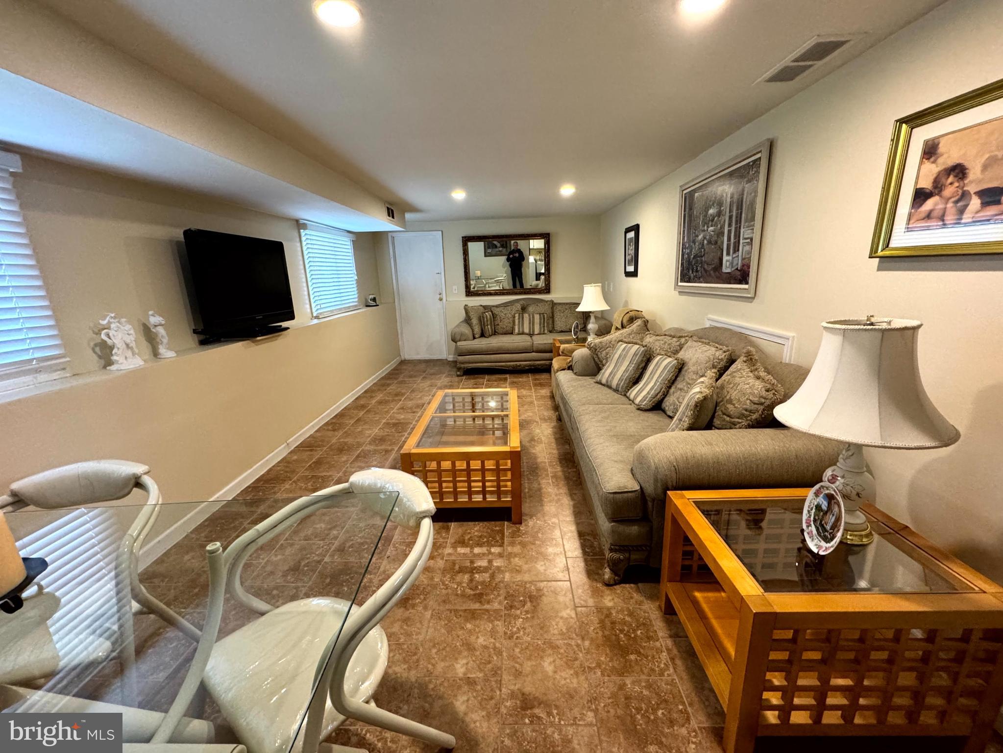 WARMINSTER VIL - Residential