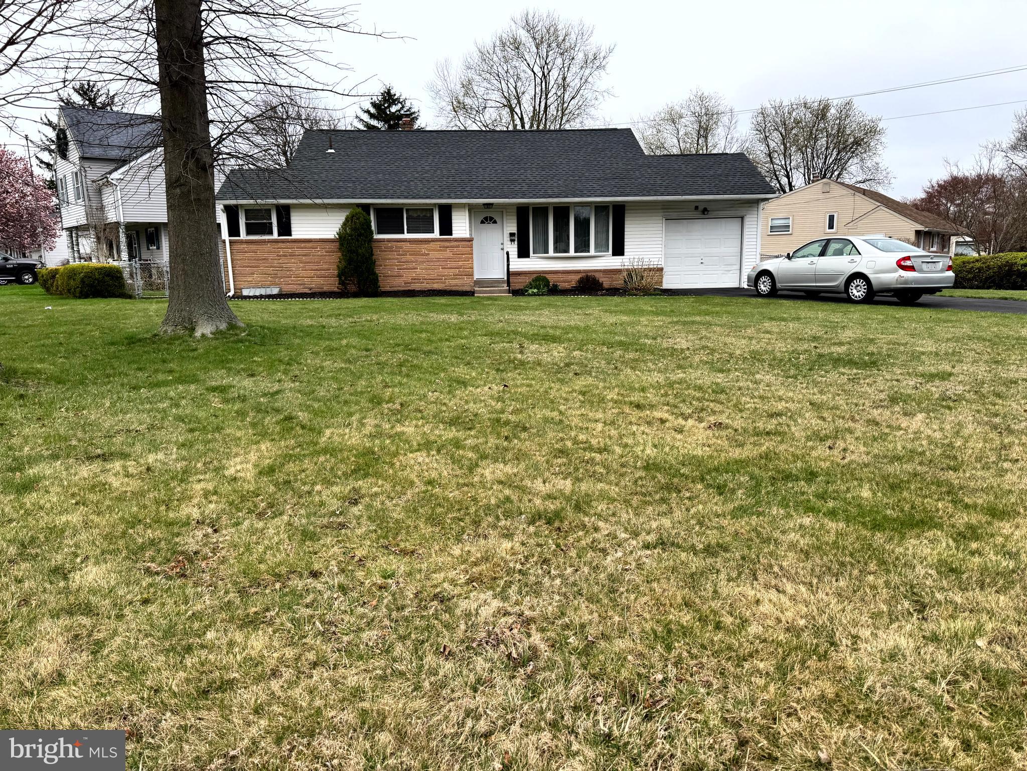 WARMINSTER VIL - Residential