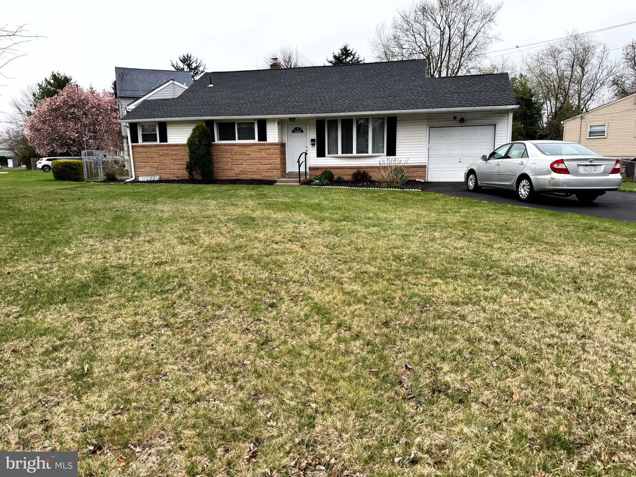 WARMINSTER VIL - Residential