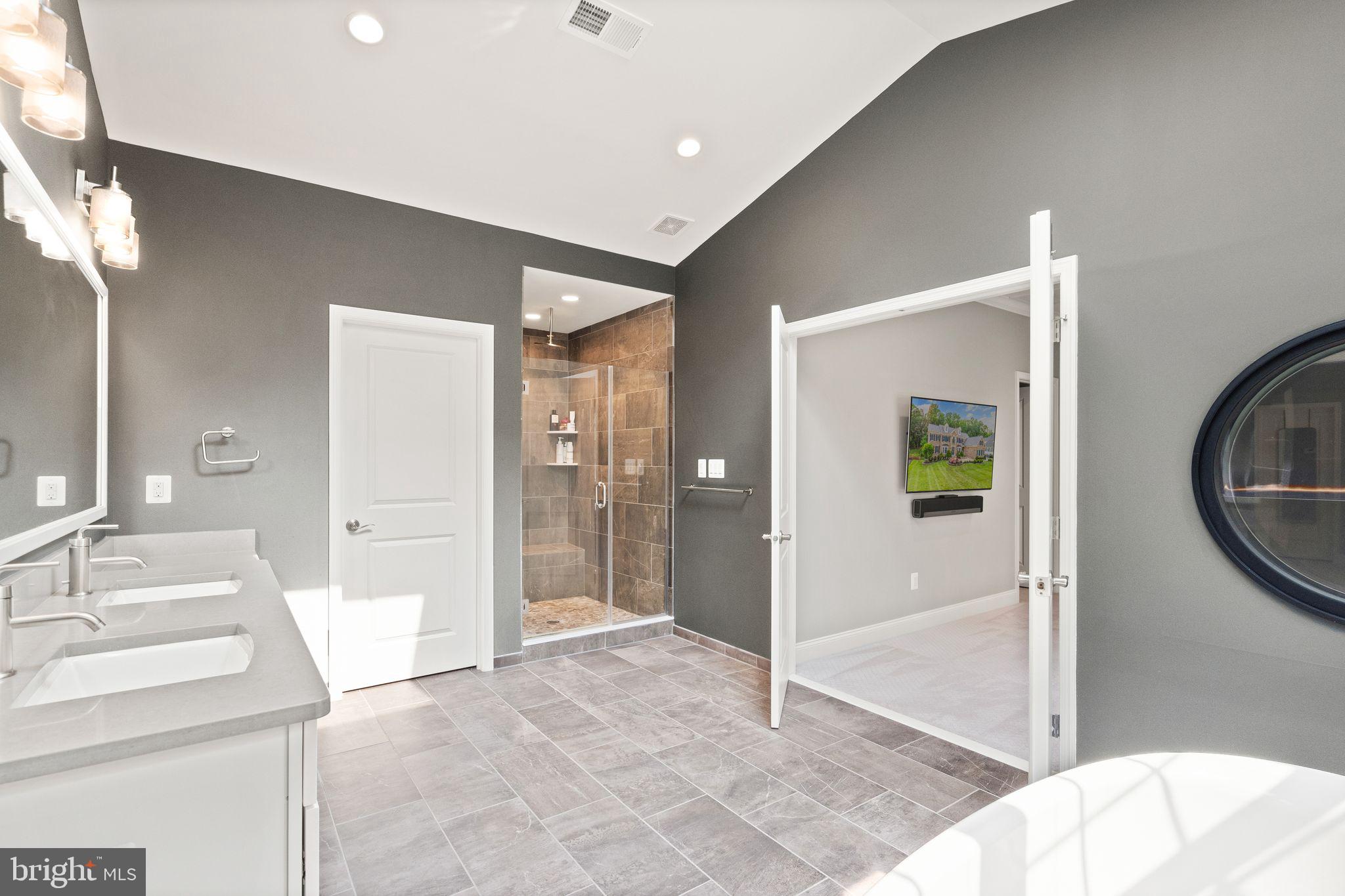 DOMINION VALLEY COUNTRY CLUB - Residential