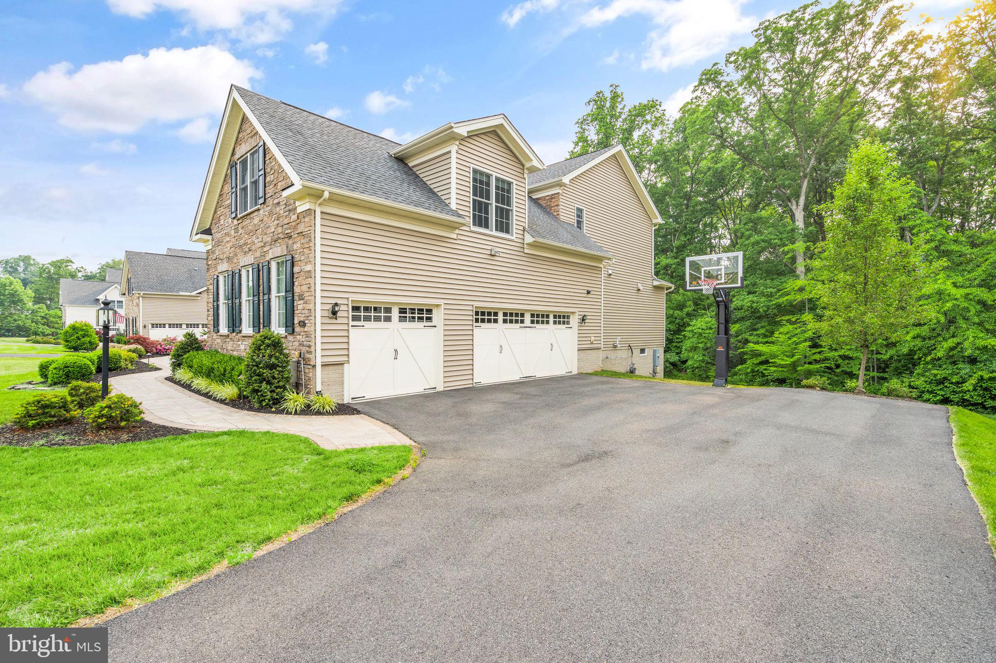 DOMINION VALLEY COUNTRY CLUB - Residential