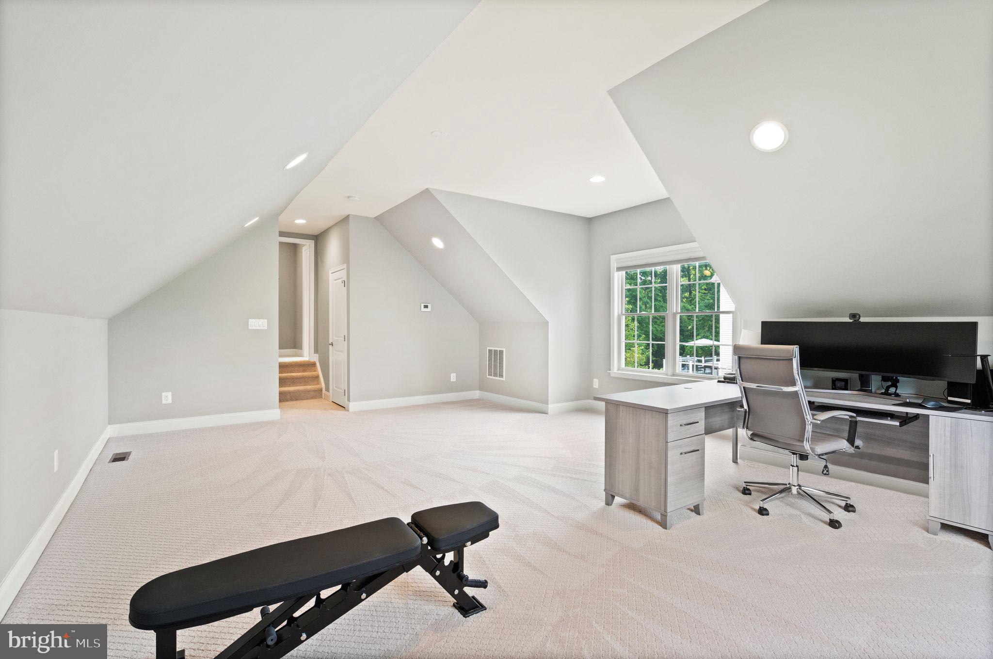 DOMINION VALLEY COUNTRY CLUB - Residential