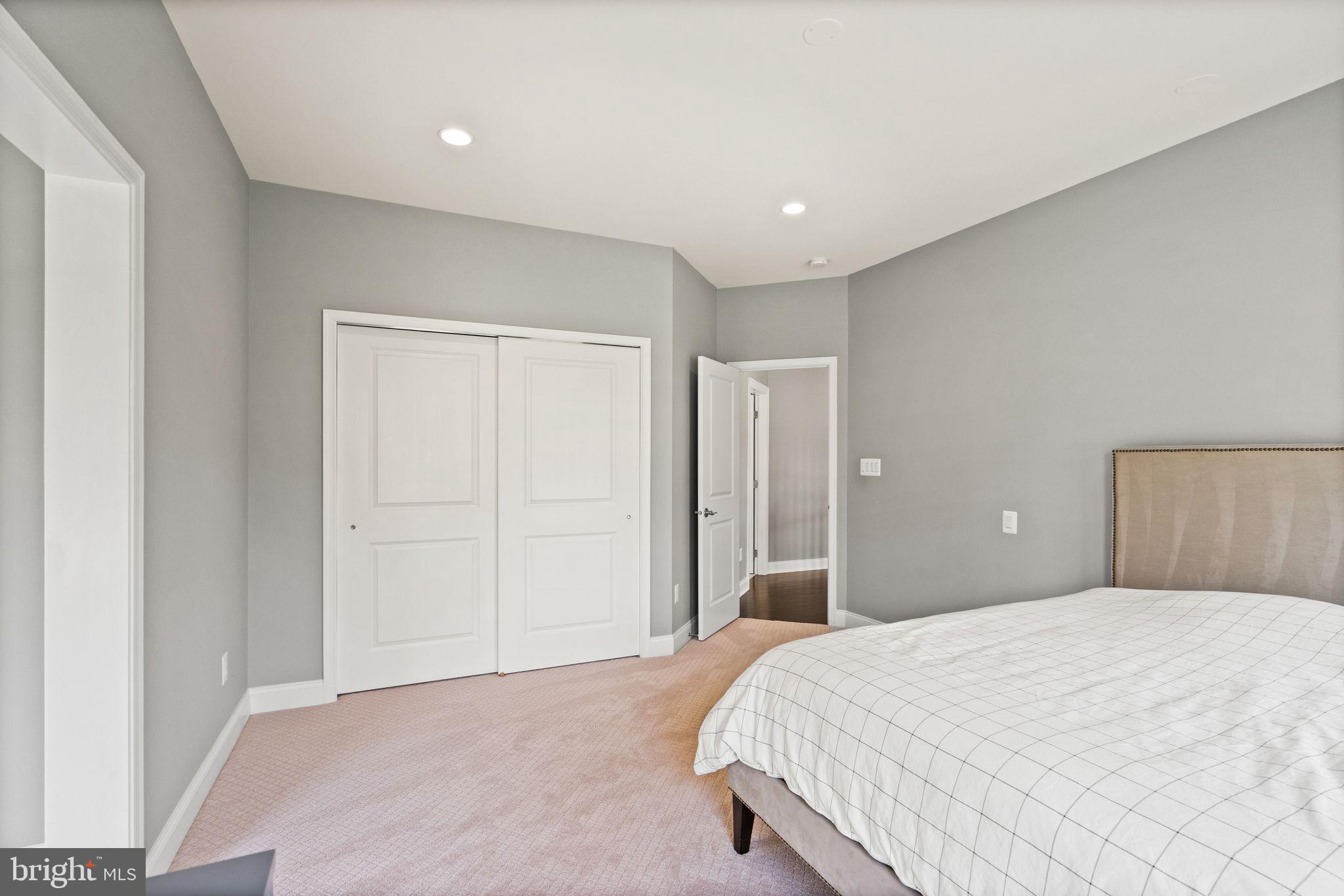 DOMINION VALLEY COUNTRY CLUB - Residential