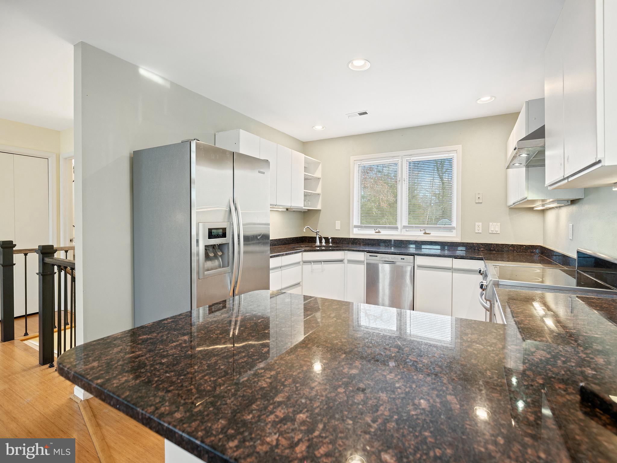 DRUM POINT - Residential