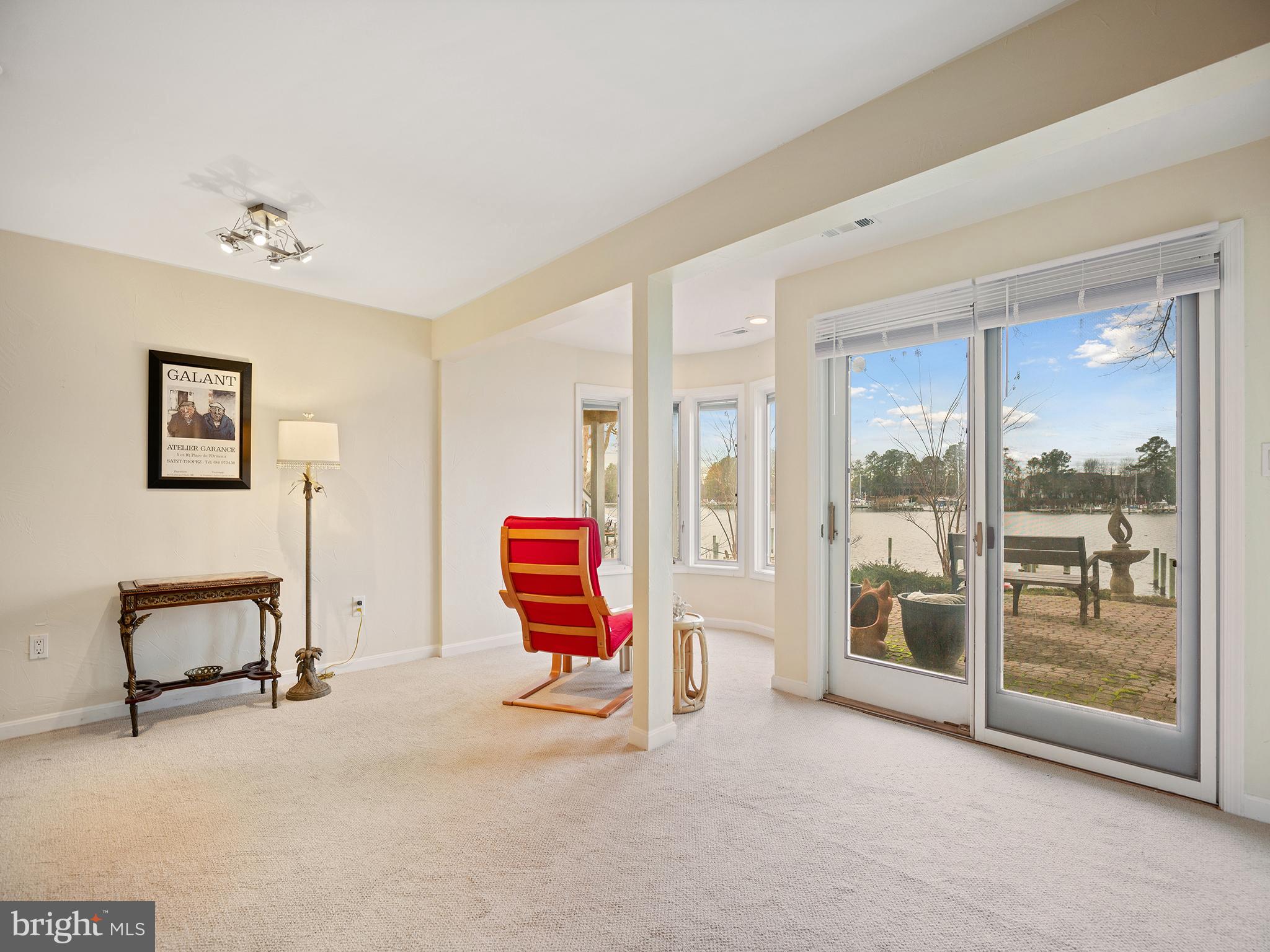 DRUM POINT - Residential