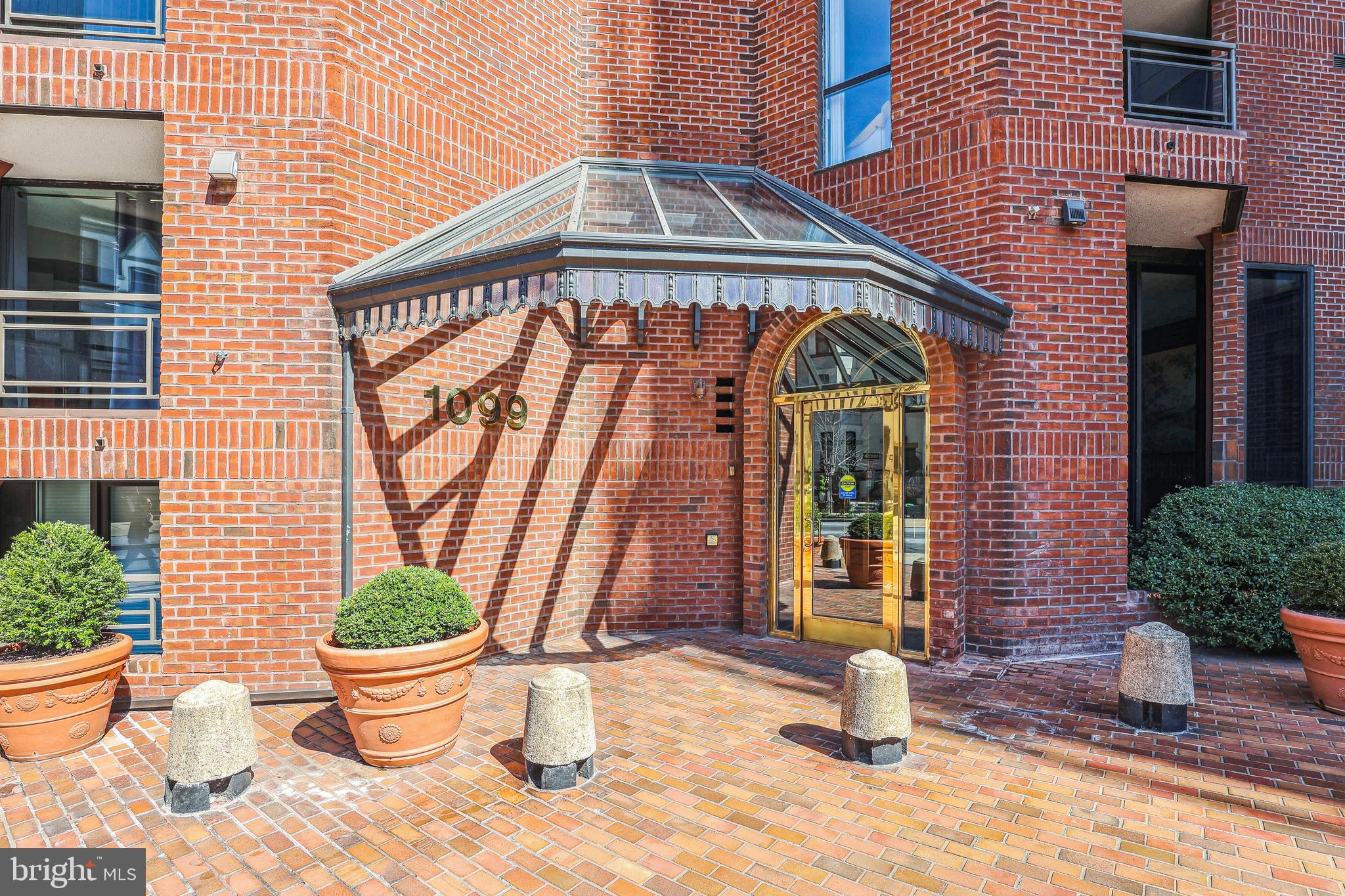 1099 22ND STREET NW 602