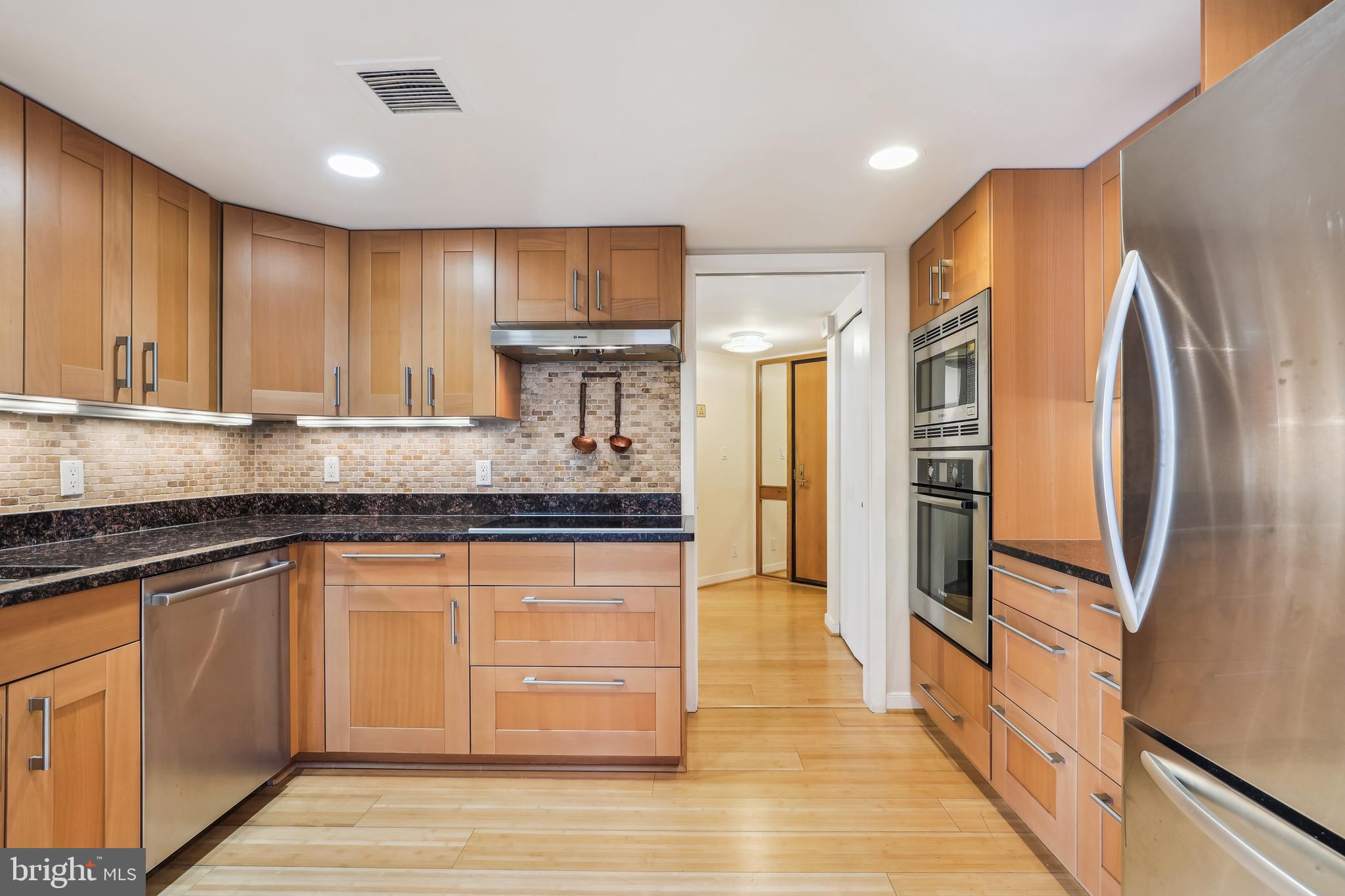 1099 22ND STREET NW 602