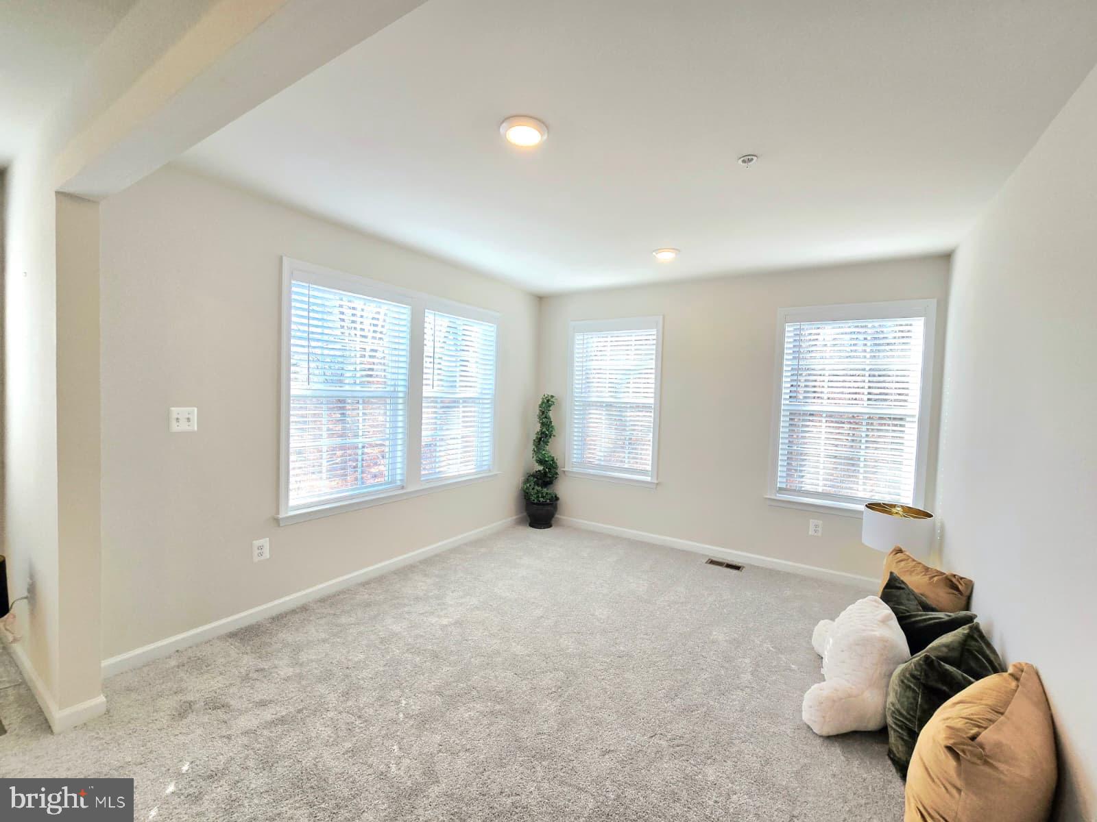 FRIENDLY - Residential