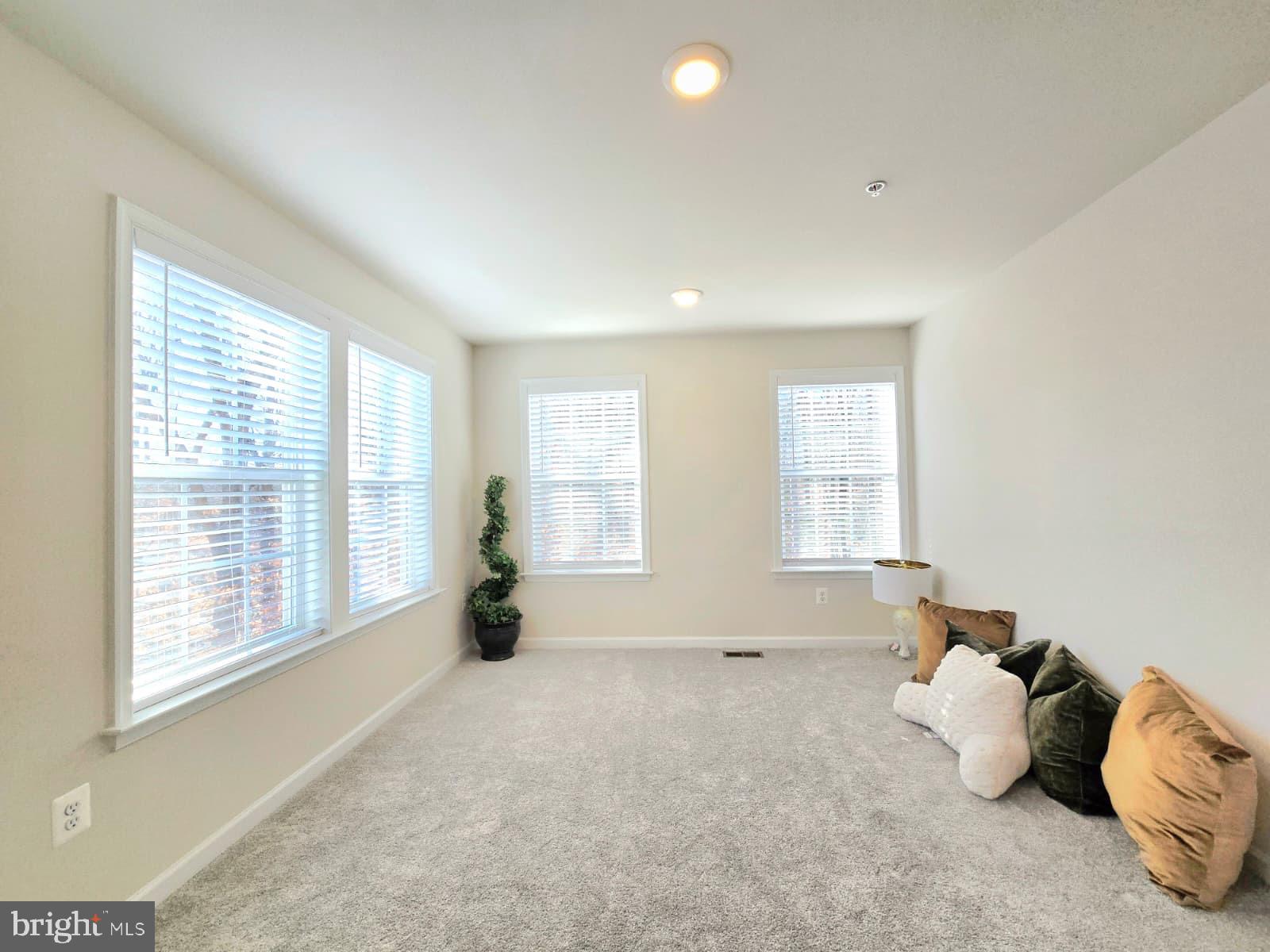 FRIENDLY - Residential