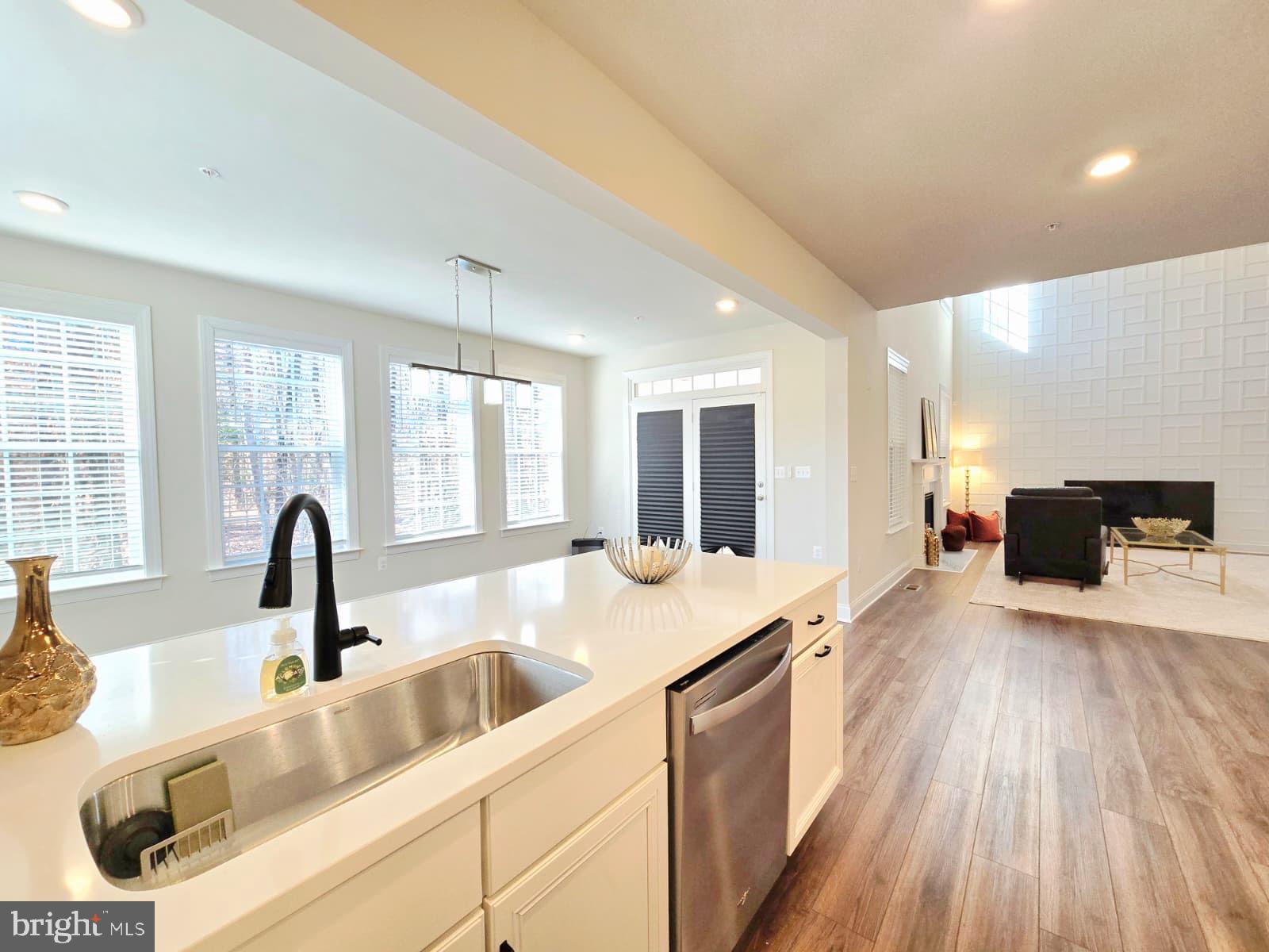 FRIENDLY - Residential