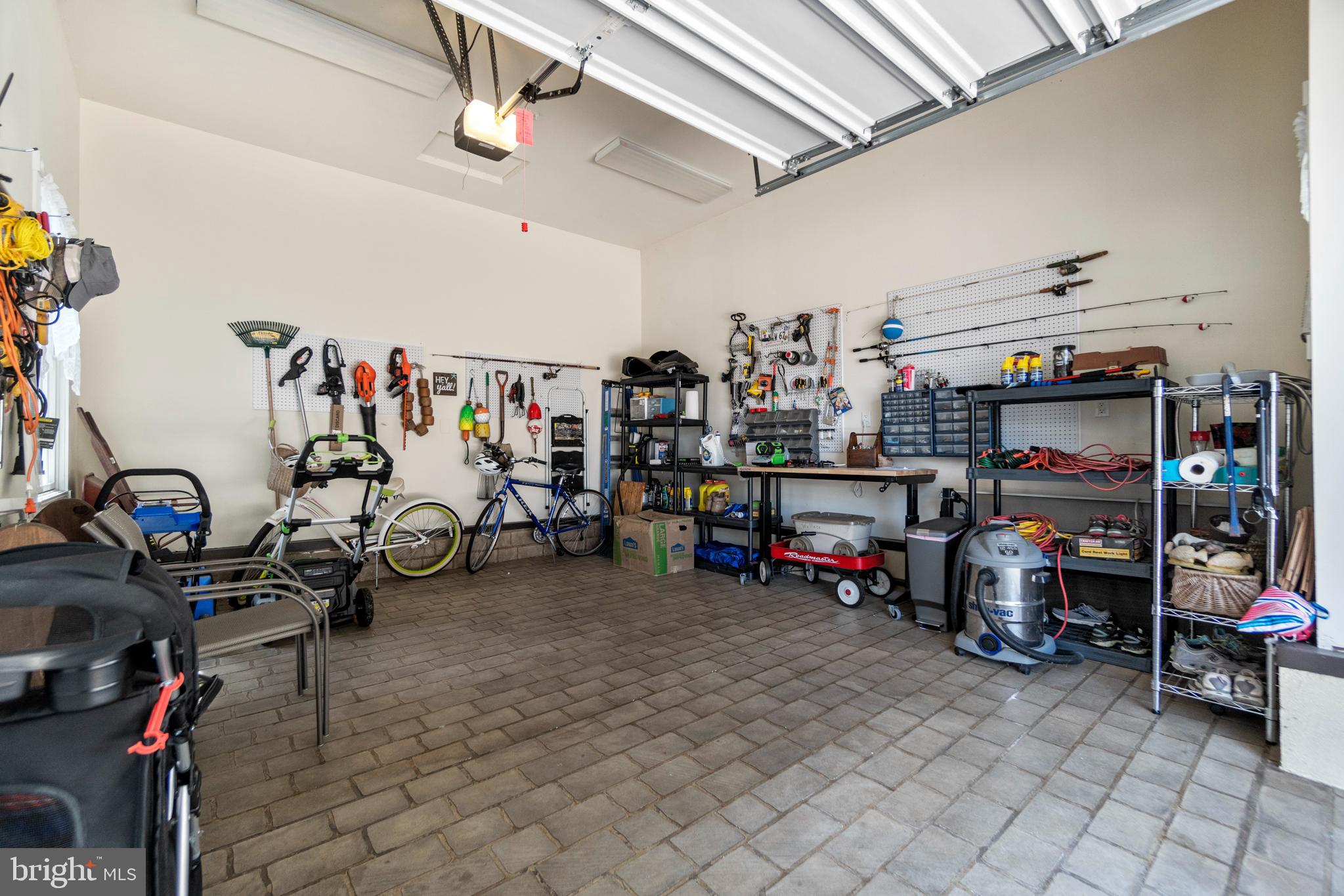 COLLEGE HEIGHTS - Residential