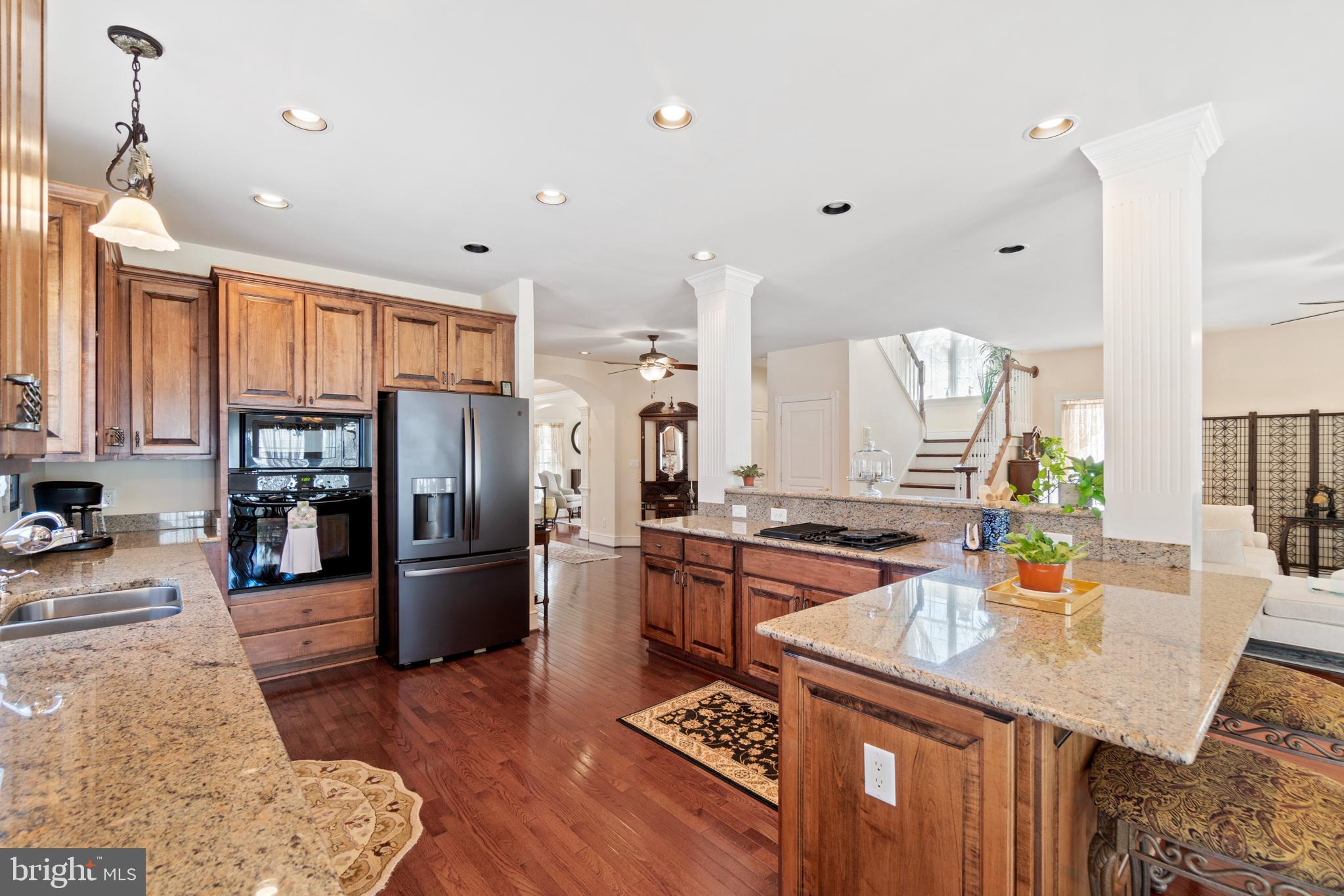 COLLEGE HEIGHTS - Residential