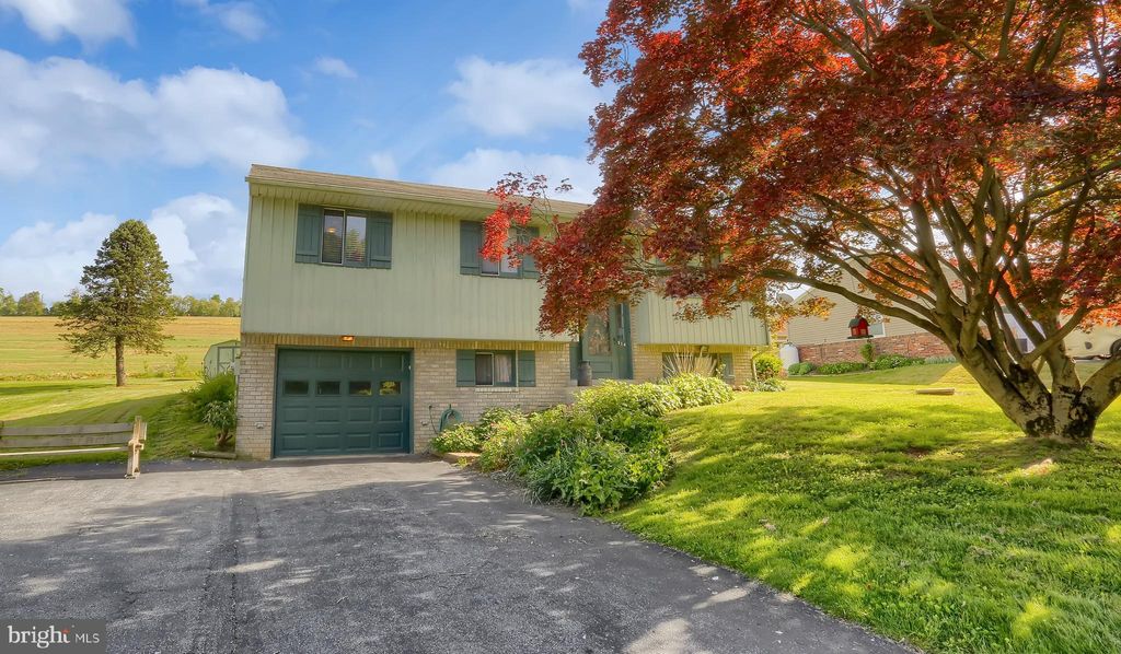 Photo of 514 BLUE LN, COLUMBIA, PA 17512 (MLS # PALA2035066)