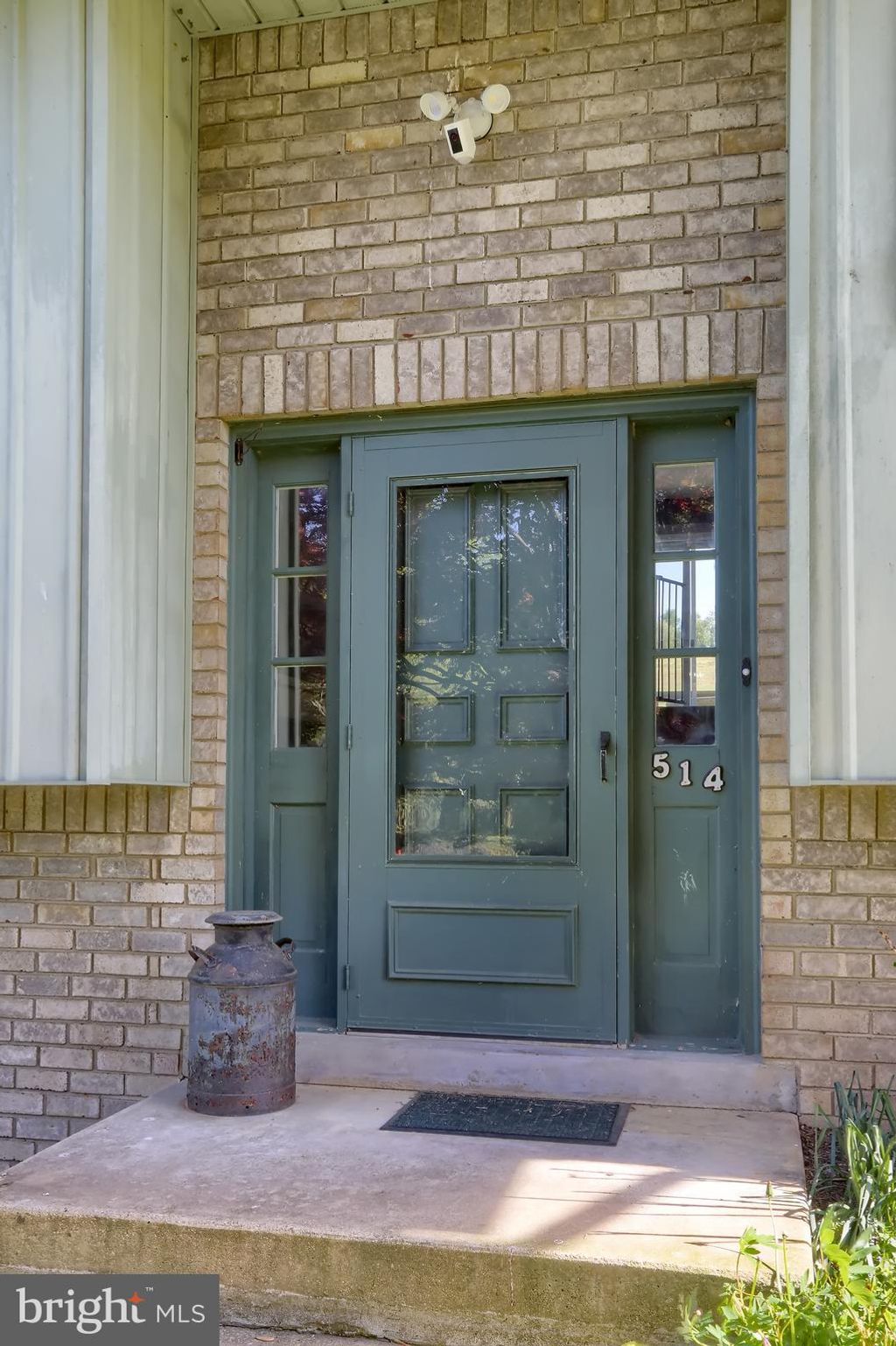 Photo of 514 BLUE LN, COLUMBIA, PA 17512 (MLS # PALA2035066)