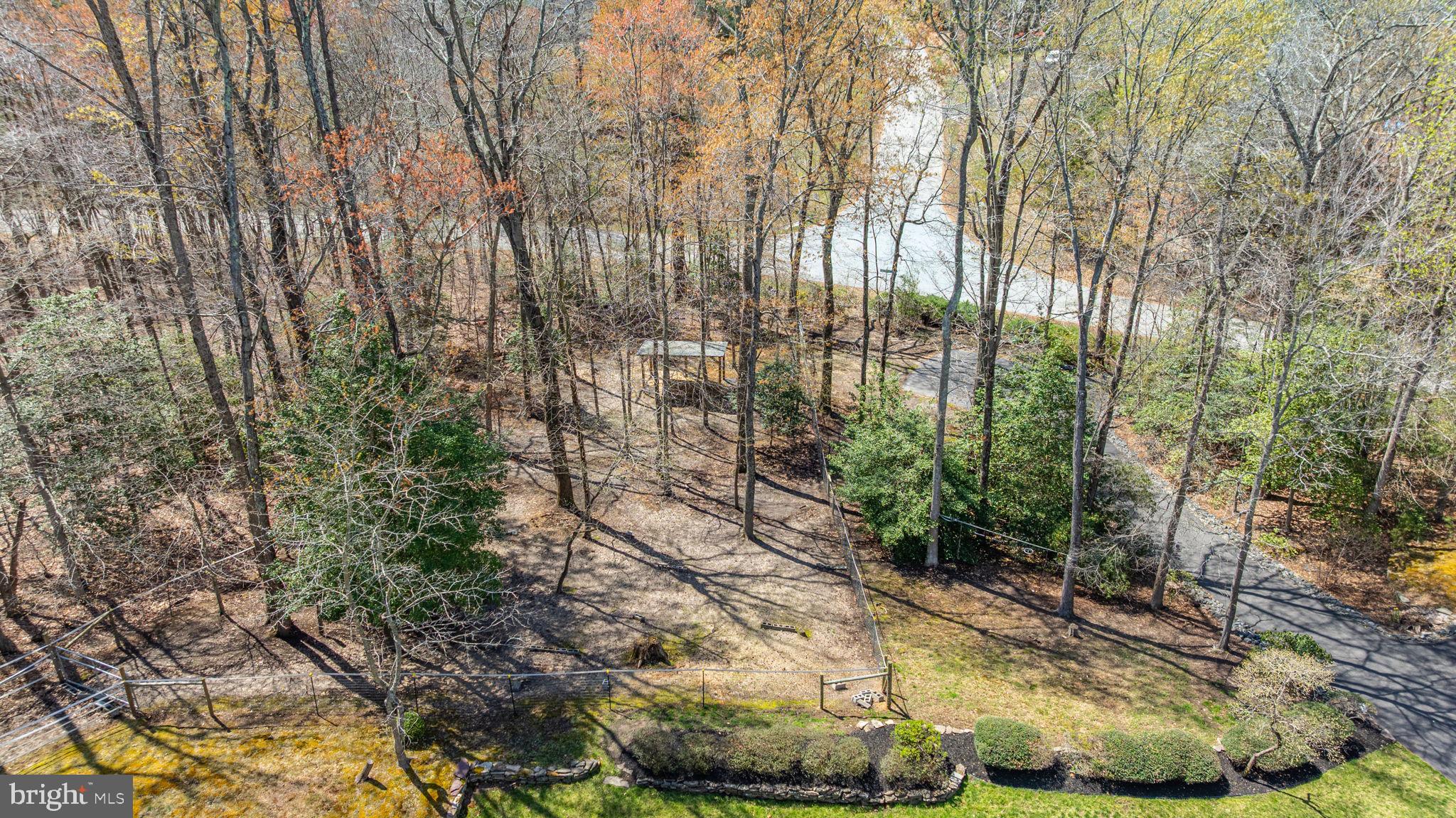 FERRY LANDING WOODS - Residential Lease