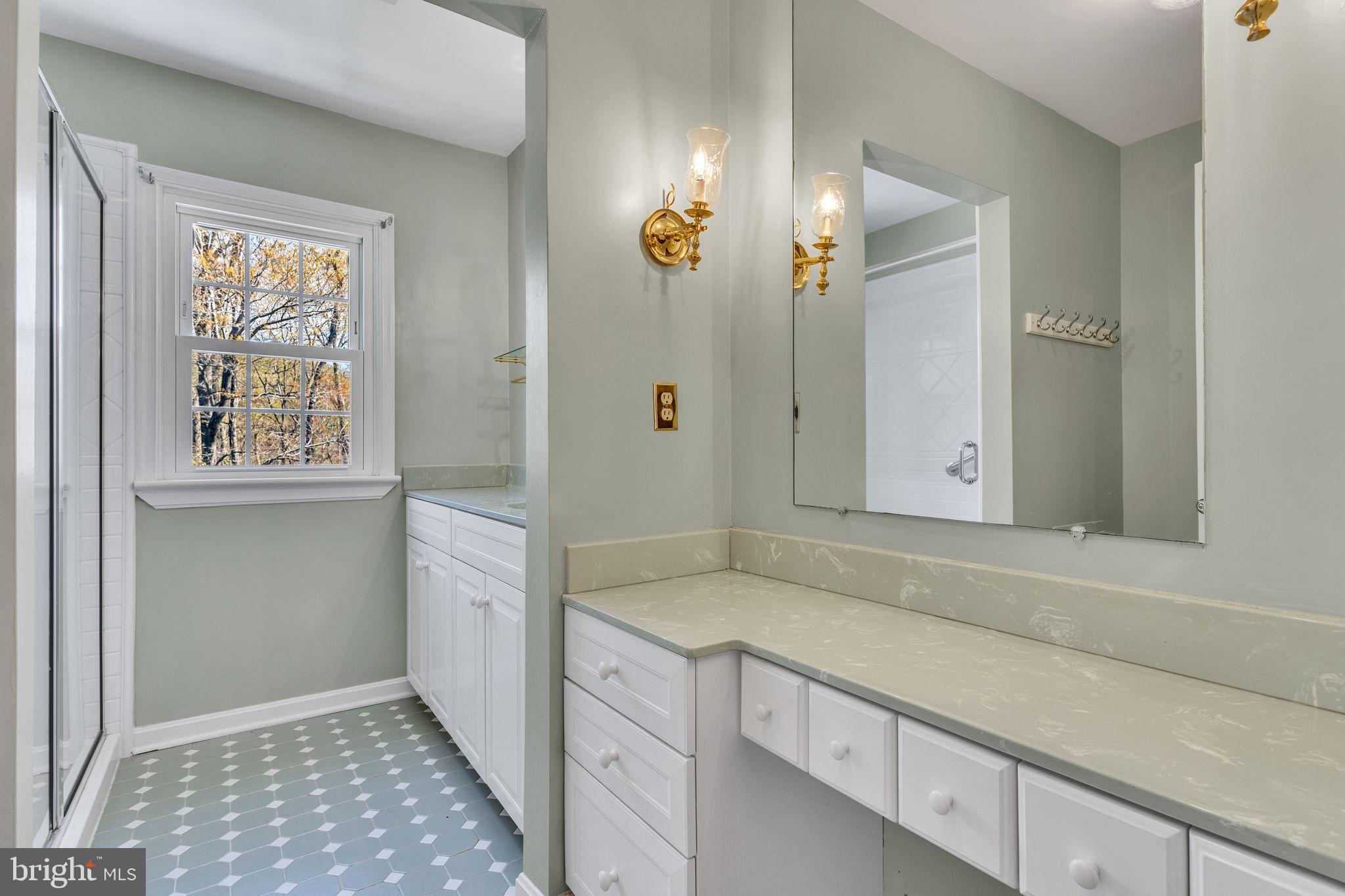 FERRY LANDING WOODS - Residential Lease