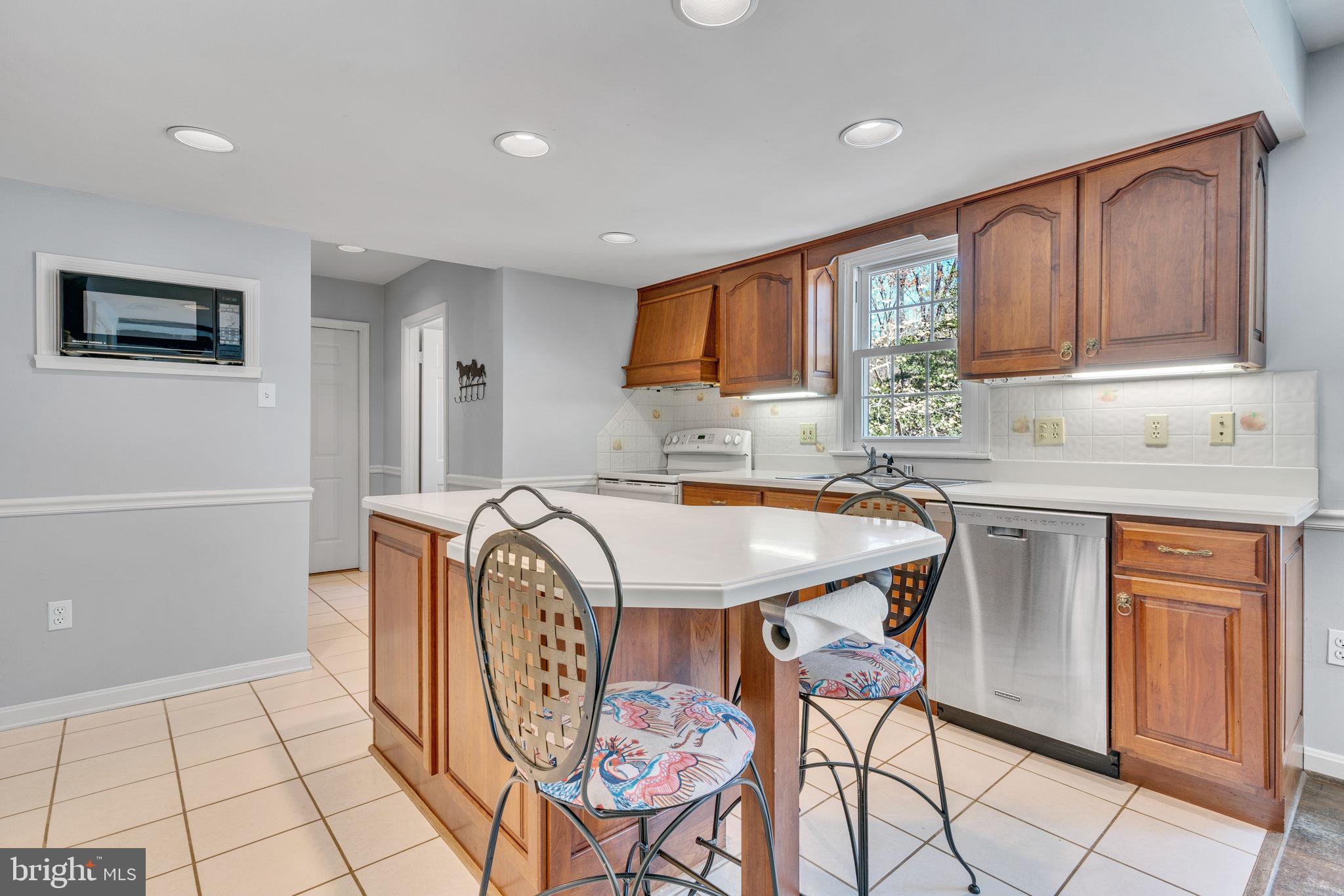 FERRY LANDING WOODS - Residential Lease