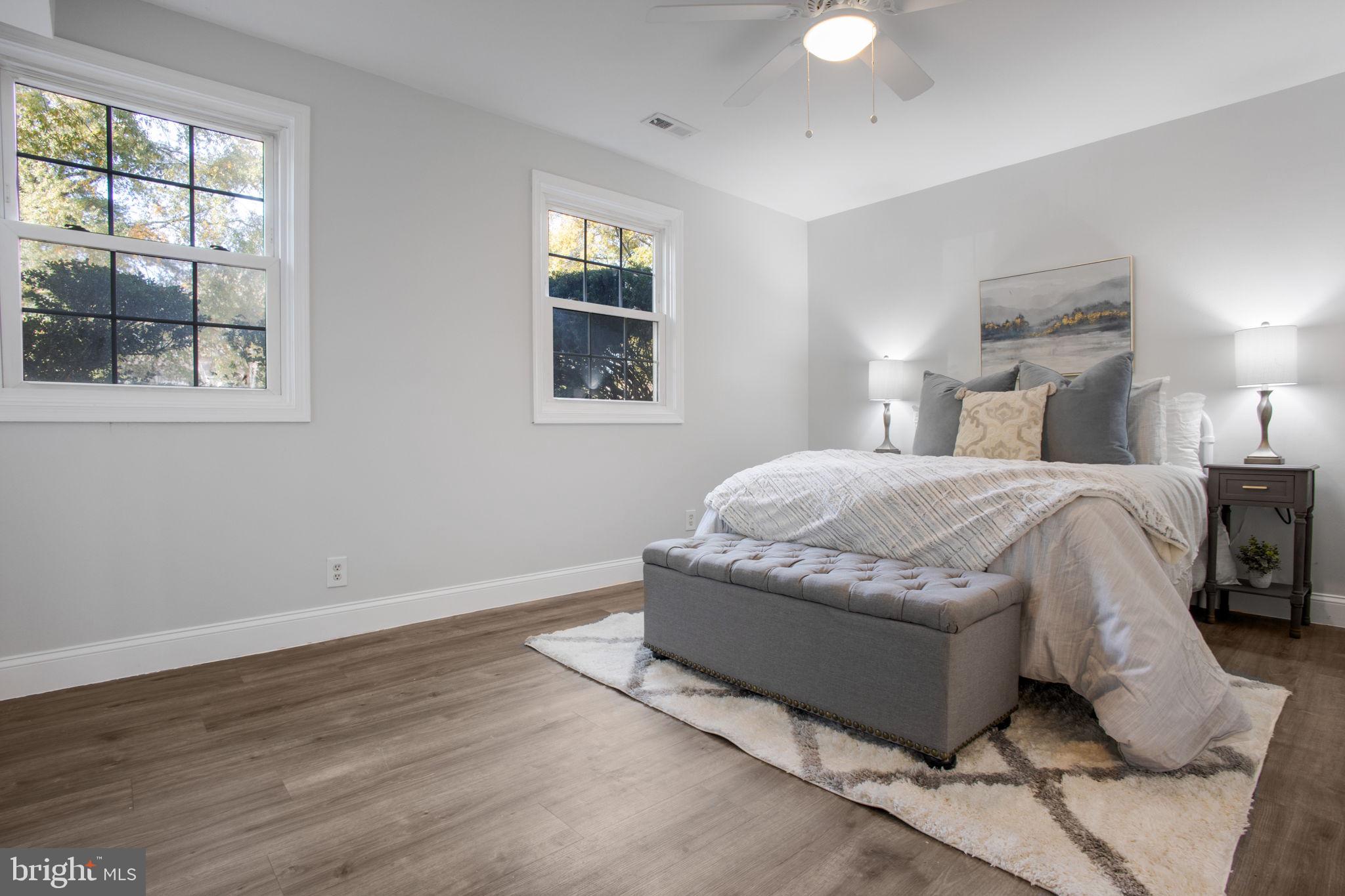 POTOMAC OAKS - Residential