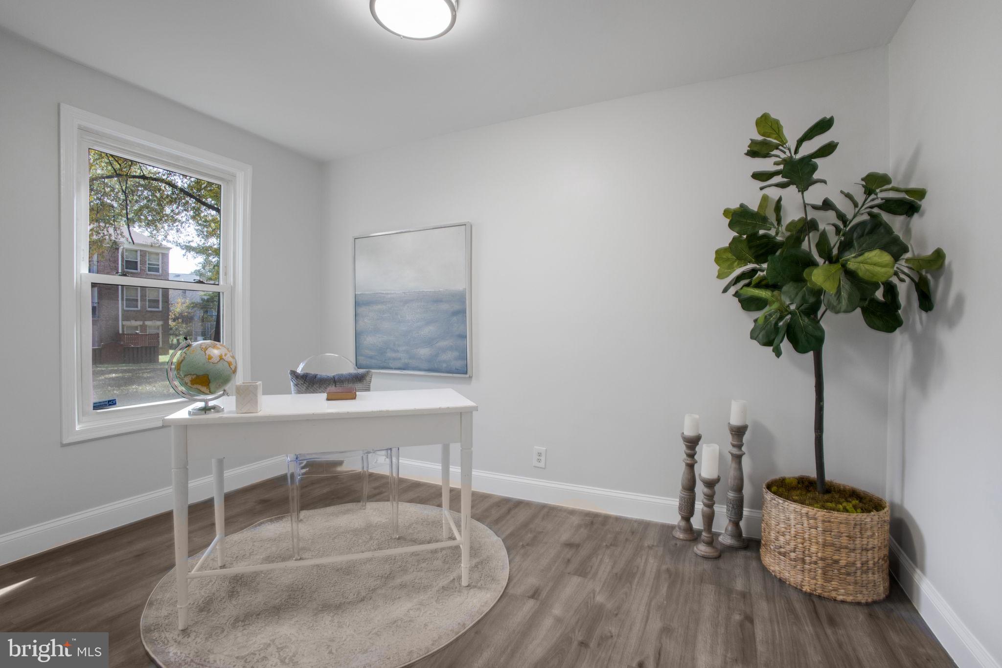 POTOMAC OAKS - Residential