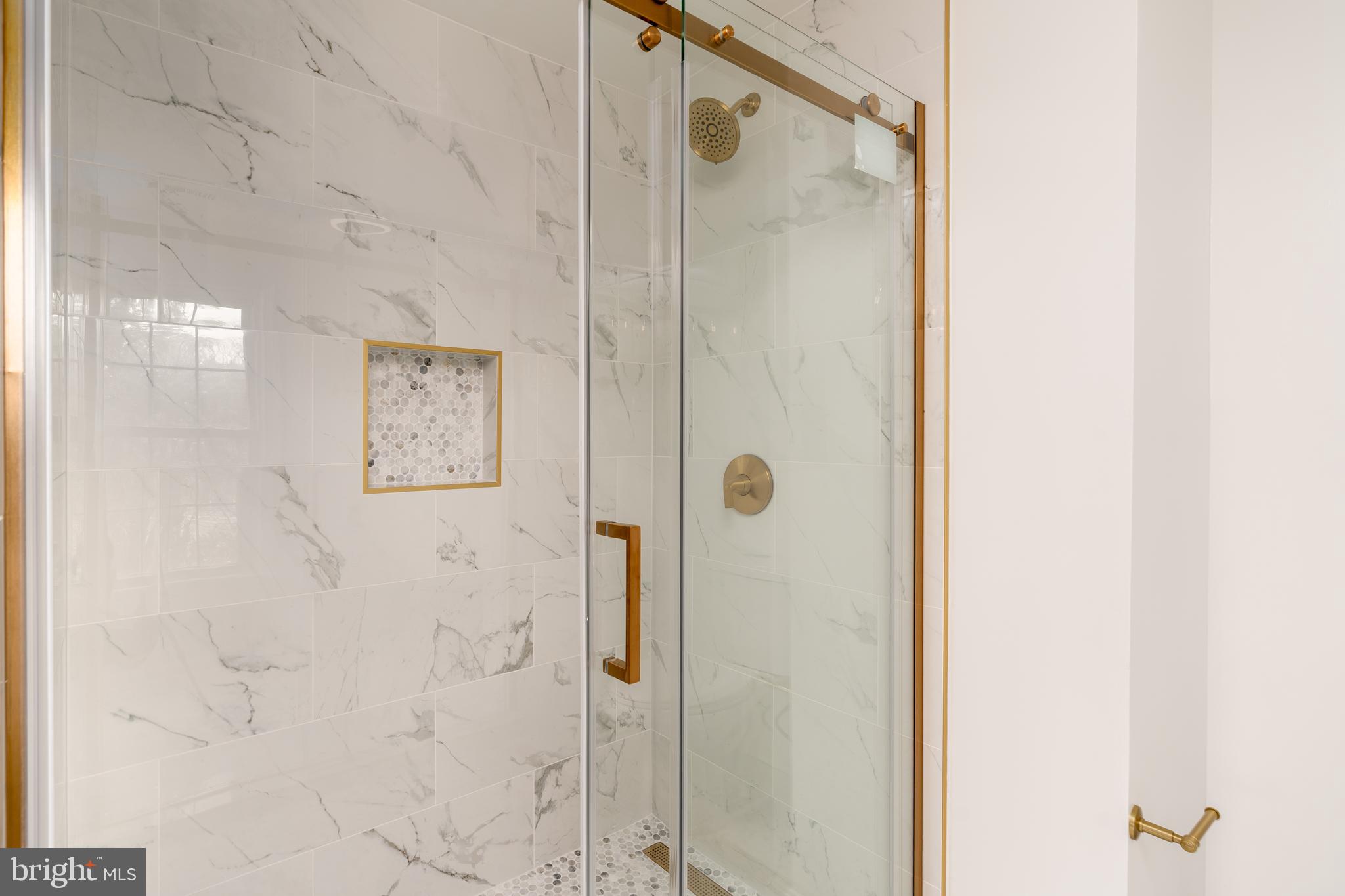 HAHN PROPERTY - Residential