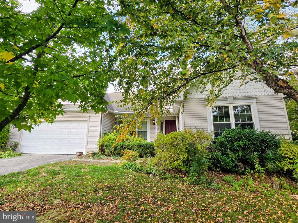 Photo of 150 Marlton Lane, QUARRYVILLE, PA 17566 (MLS # PALA2077164)