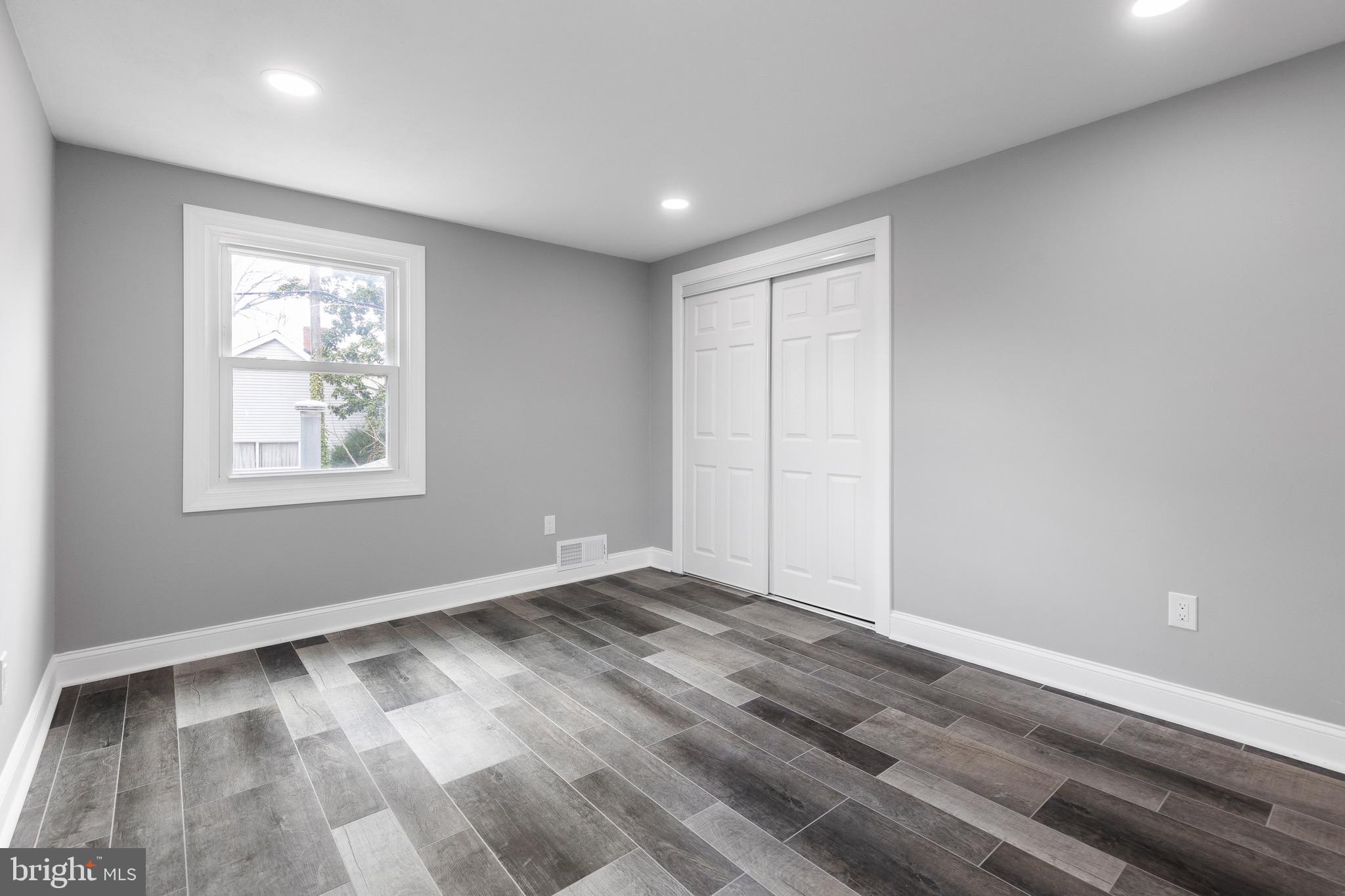 SOMERSET AT BELAIR - Residential