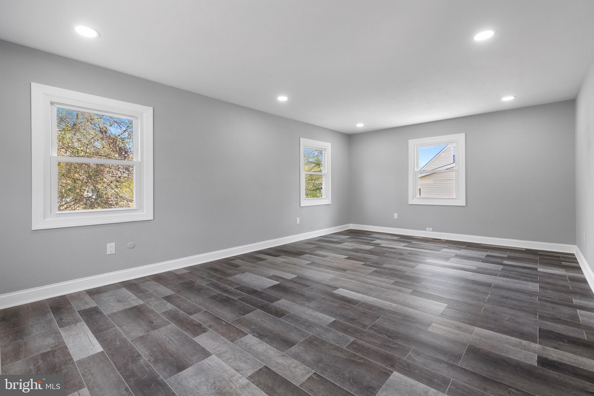 SOMERSET AT BELAIR - Residential