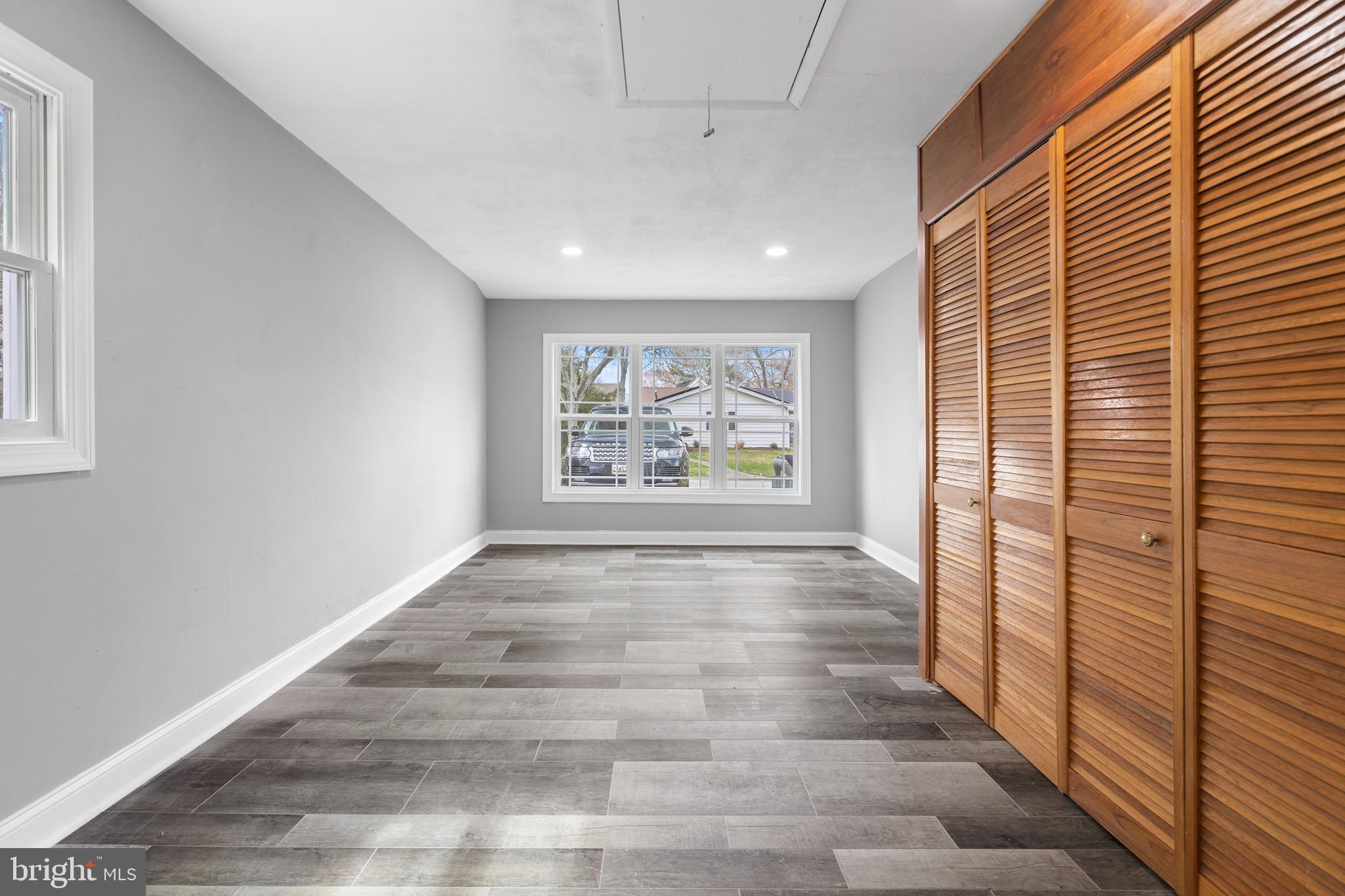 SOMERSET AT BELAIR - Residential