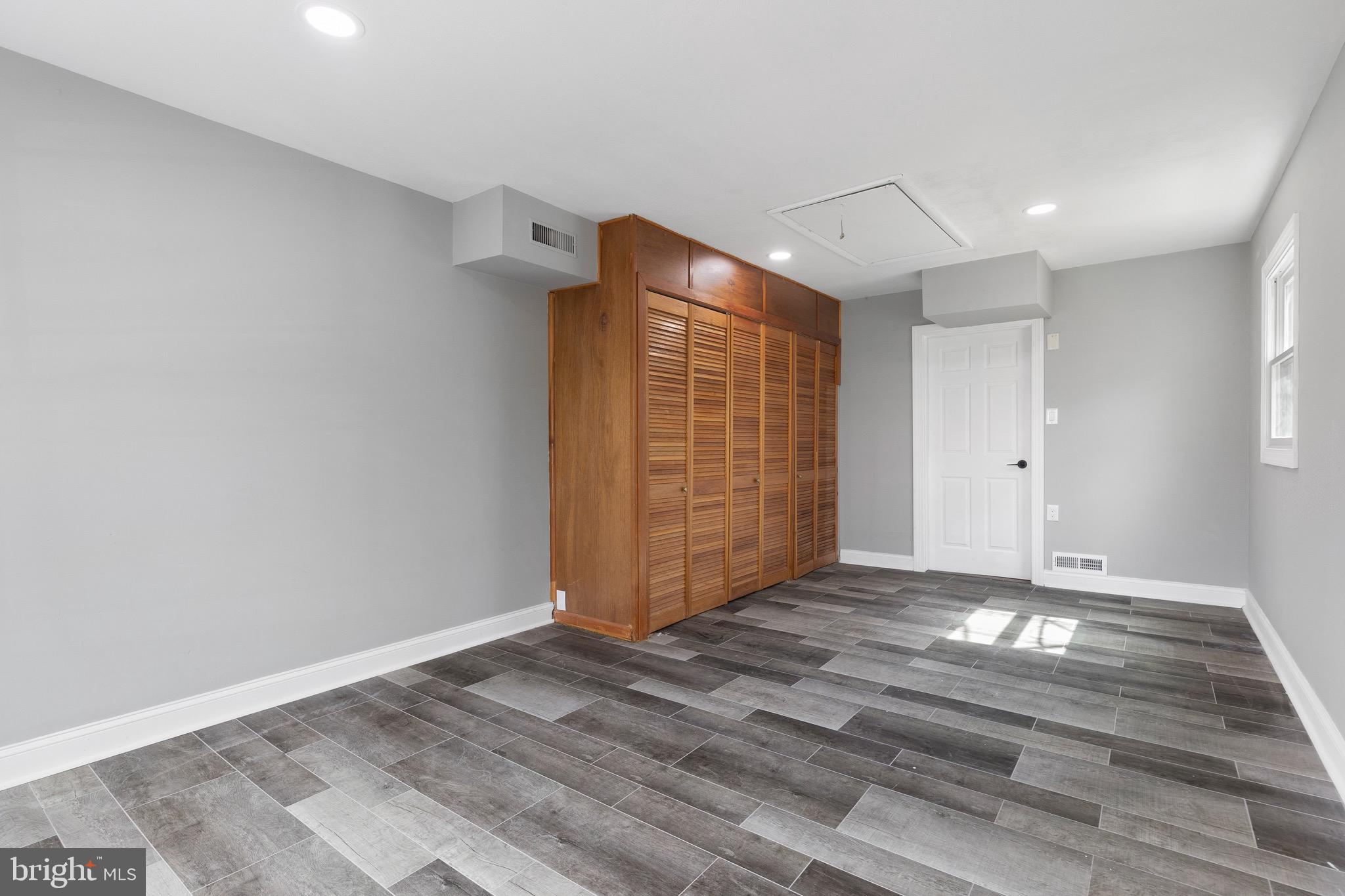 SOMERSET AT BELAIR - Residential