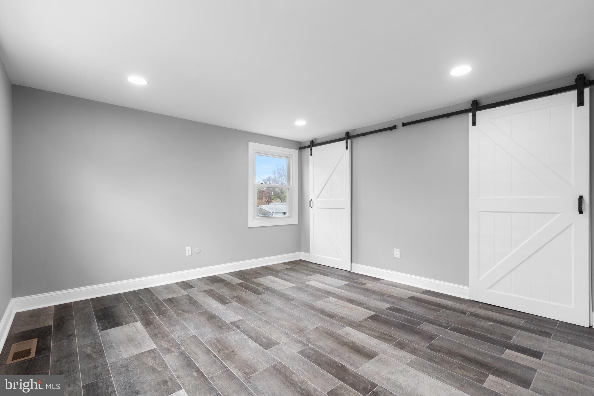 SOMERSET AT BELAIR - Residential