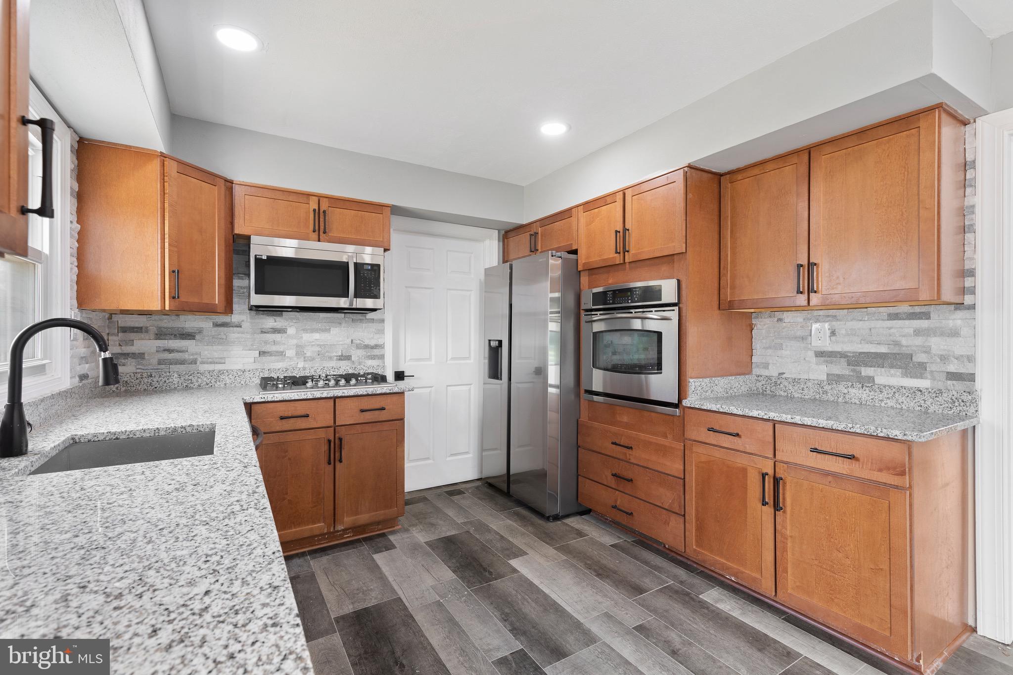 SOMERSET AT BELAIR - Residential