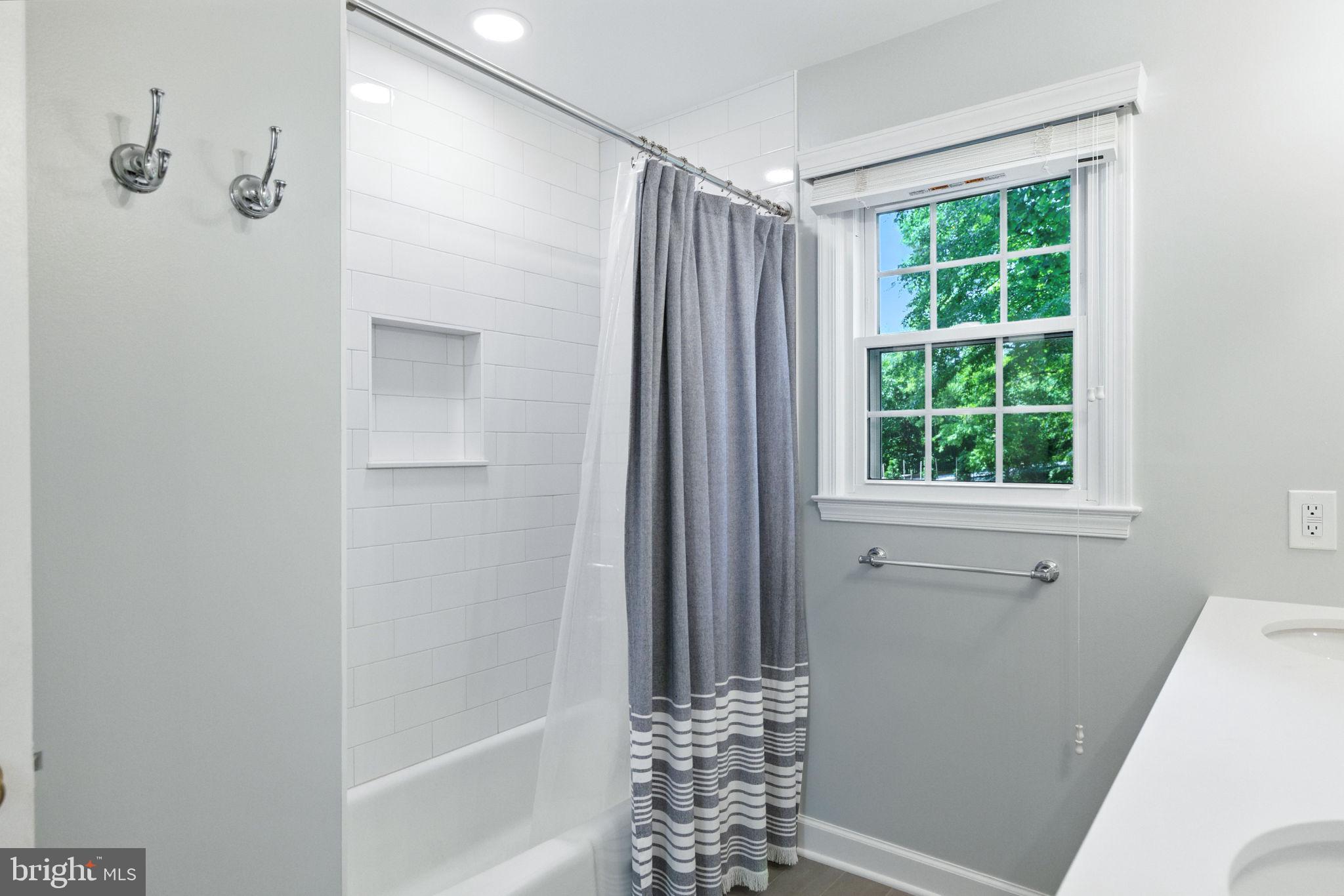 CHAPEL SQUARE WEST - Residential